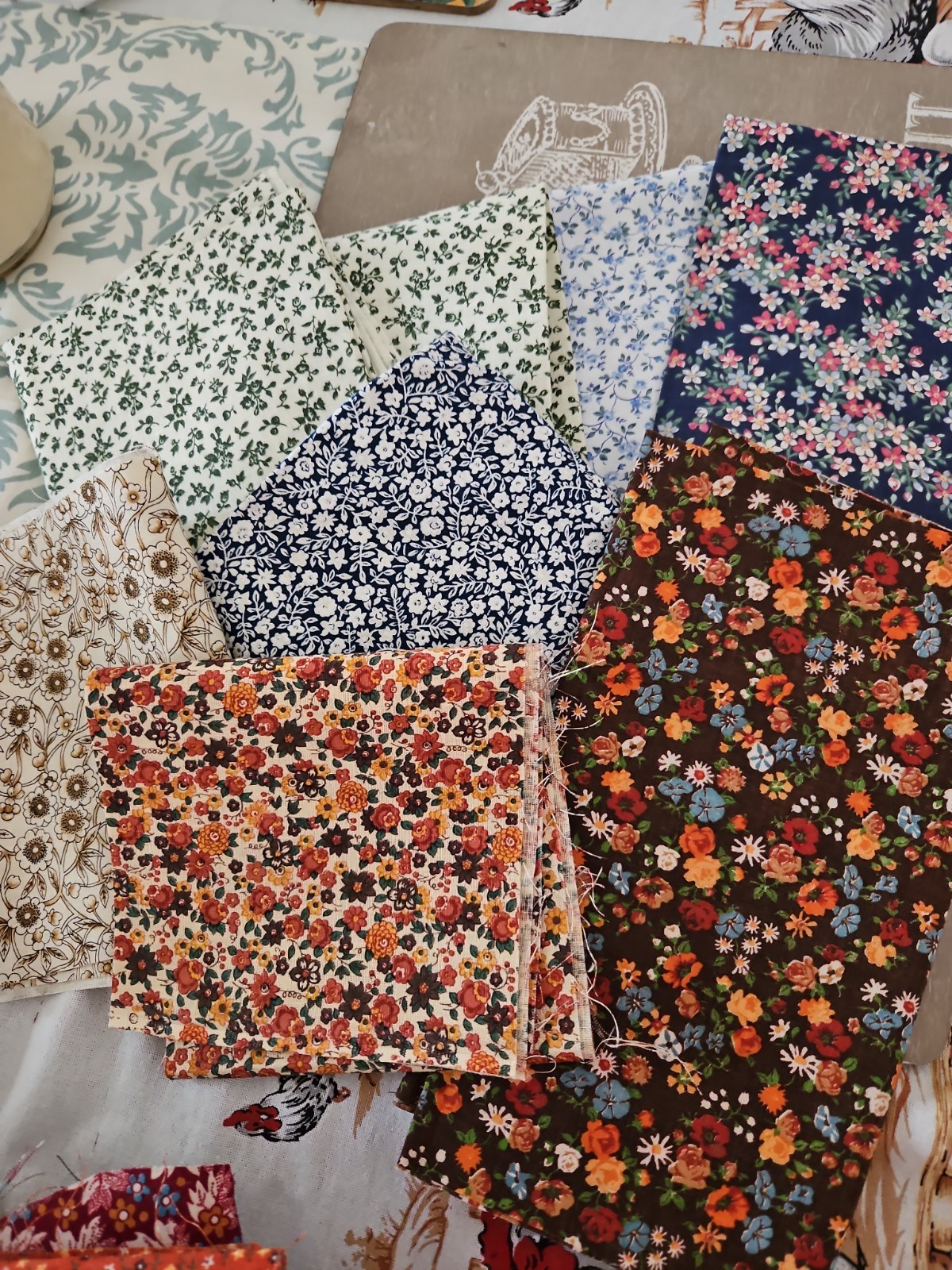 Quilting Flower Fabric Scraps Scrappy Stash Builder Crafts Cotton Lot 2.5 Llbs