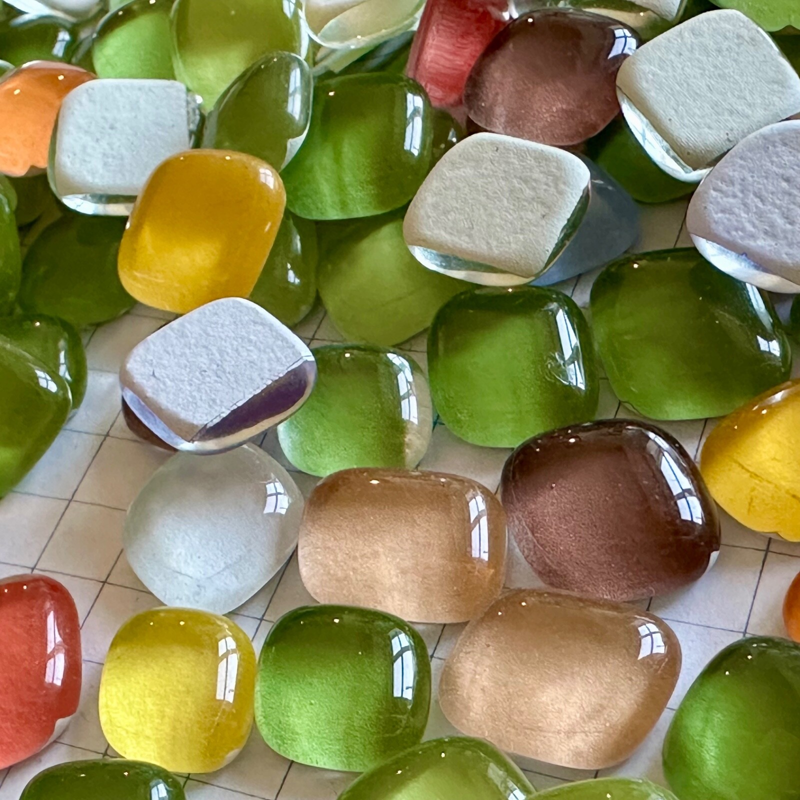 Tiles, Mosaic, GLASS, PEBBLES,2.32 lbs, irregular shaped, Multi color, HUGE LOT