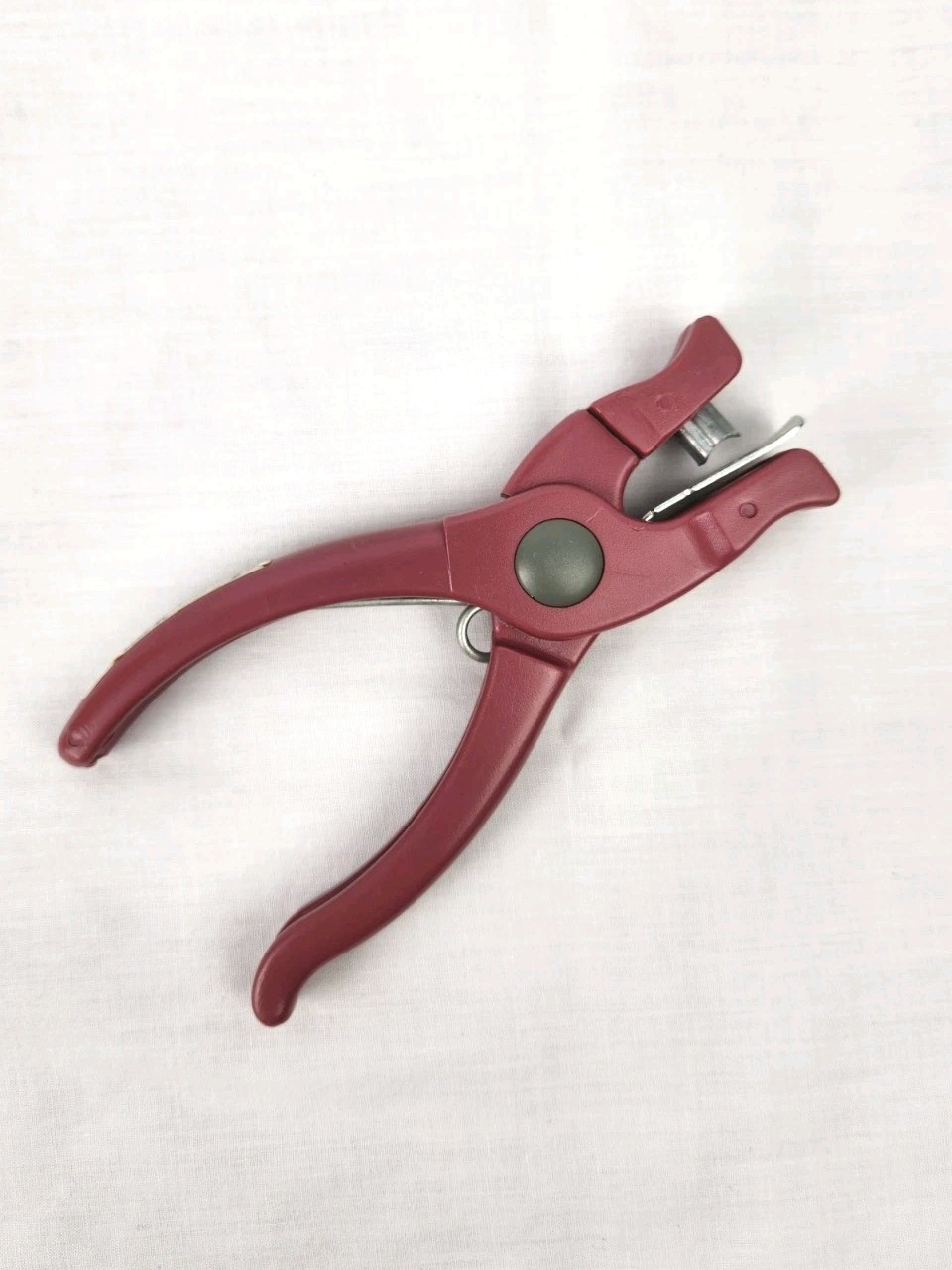 PROVO CRAFT 34-0065 Hand Paper Punch Crafting Tool Flower Shape