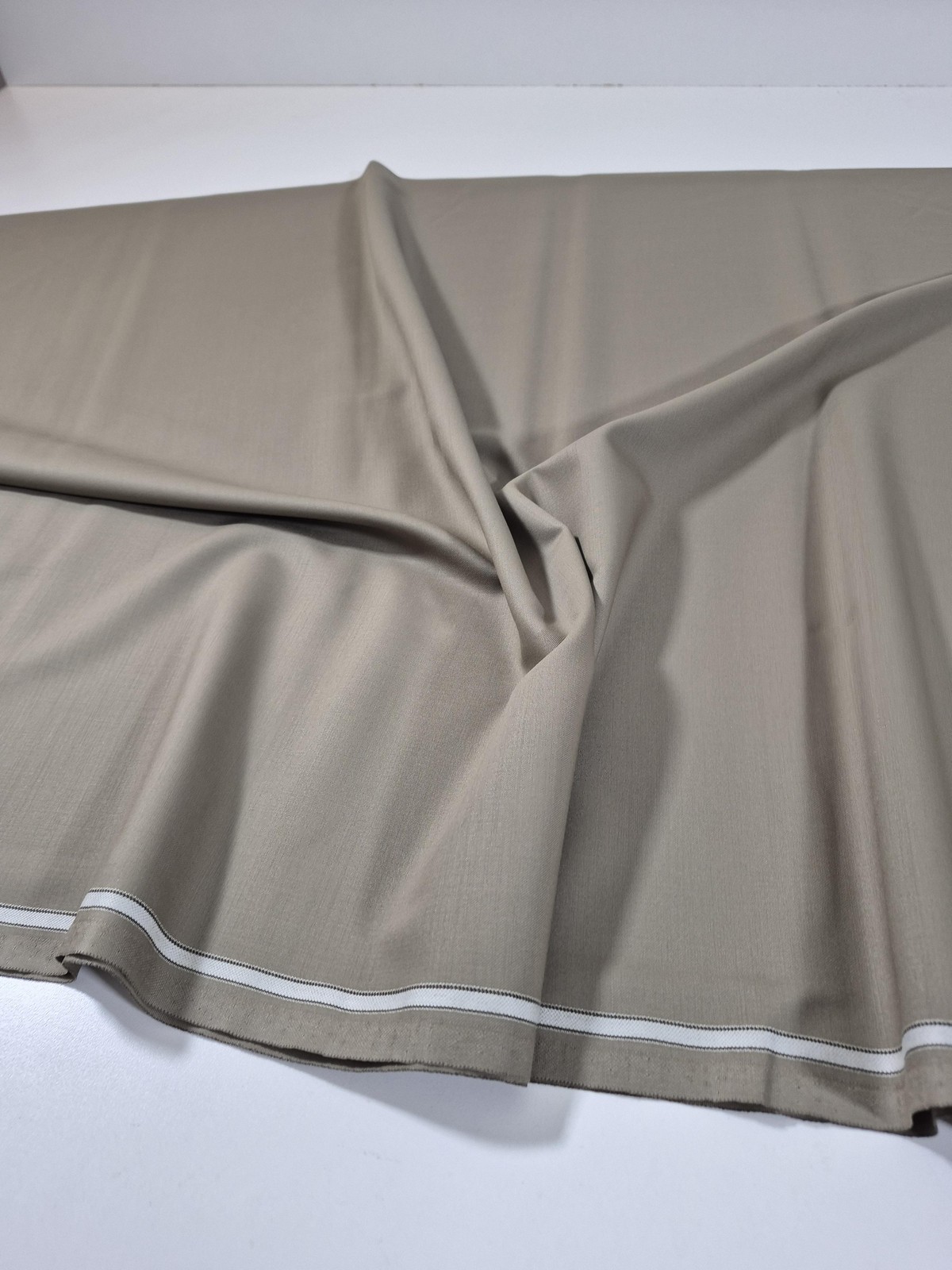 Atlas International Textiles Super 120s Wool Suiting Beige Solid 2 7/8 Yd Italy