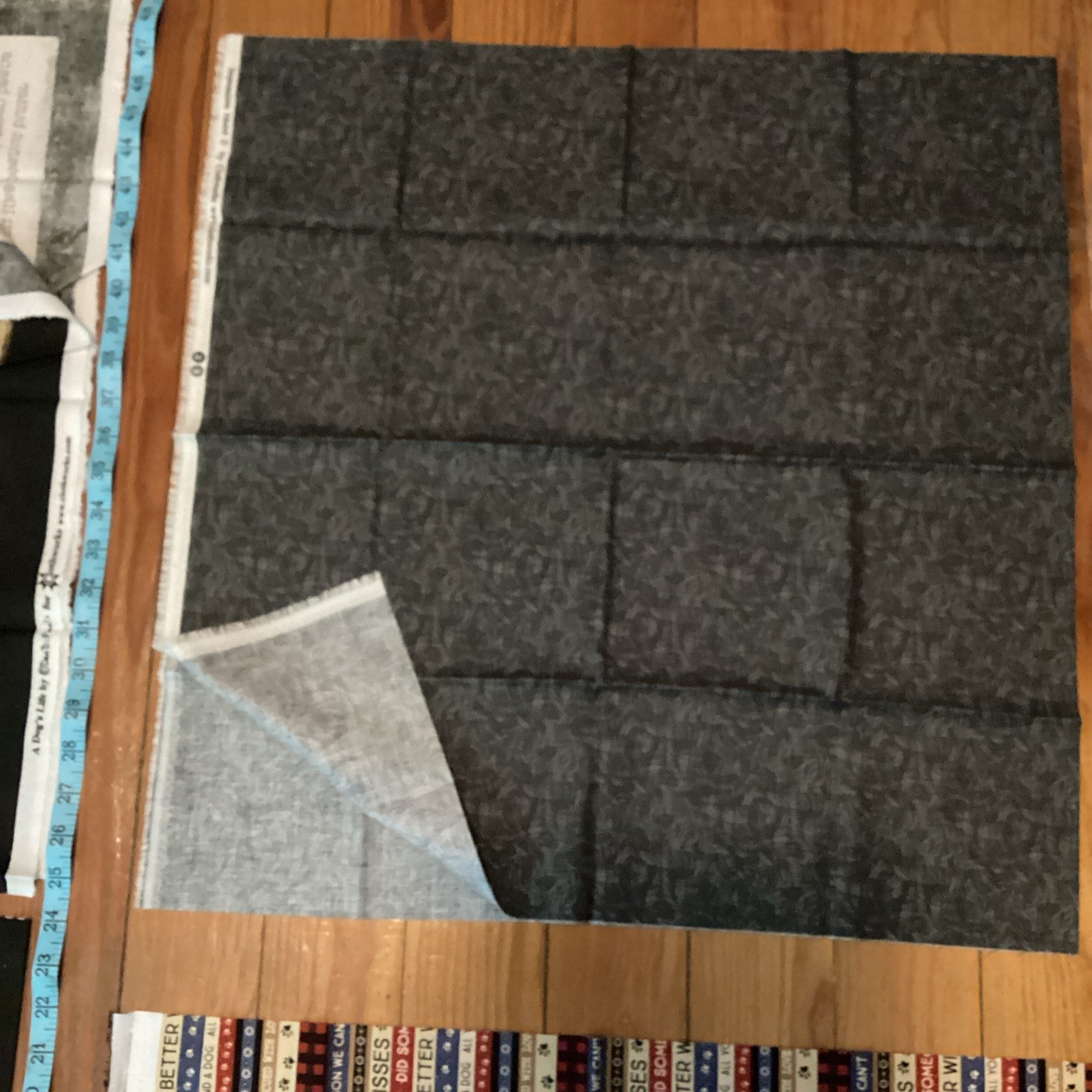 Villa Rosa Designs Quilt Kit 45” x 54” – A Dog’s Life Clothworks Fabric