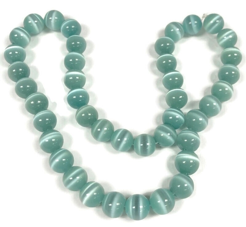 38 Cat’s Eye Fiber Optic Glass Green Turquoise 10mm. Smooth Round Beads 2590