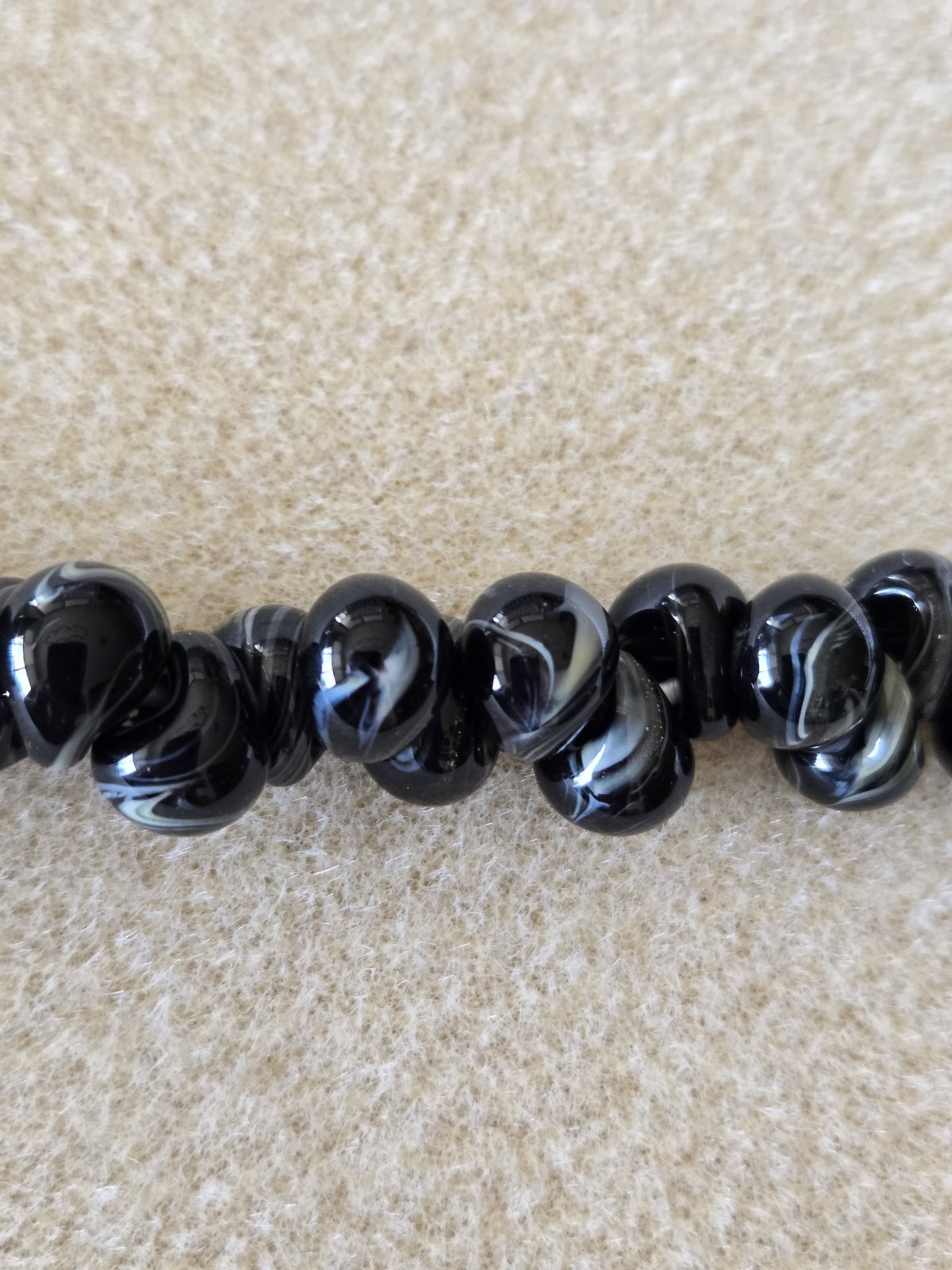 Unicorne Teardrop Glass Bead Strand, 9-10mm, #24135 Black Dahlia, 25 Per Strand