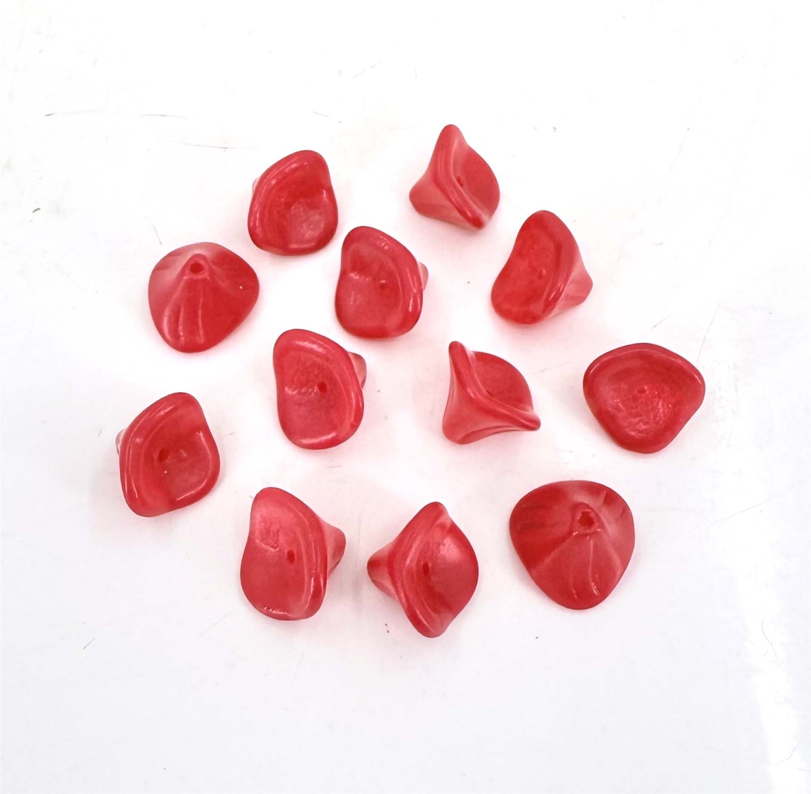 12 Czech Pressed Glass Three Petal Flower Beads – Coated Raspberry Sorbet 12x9mm