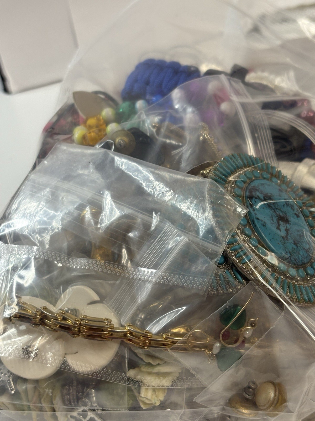 2 + Pounds Jewelry ~ UNSEARCHED ~ STORAGE UNIT FINDS ~ READ DESCRIPTION