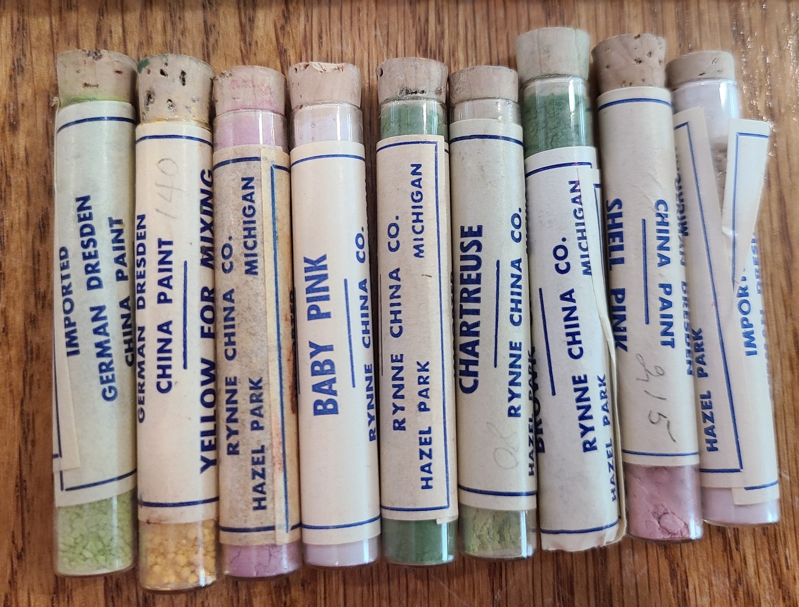 36 vials Rynne 27 full,9 over 3/4 full powder paints porcelain china ceramics