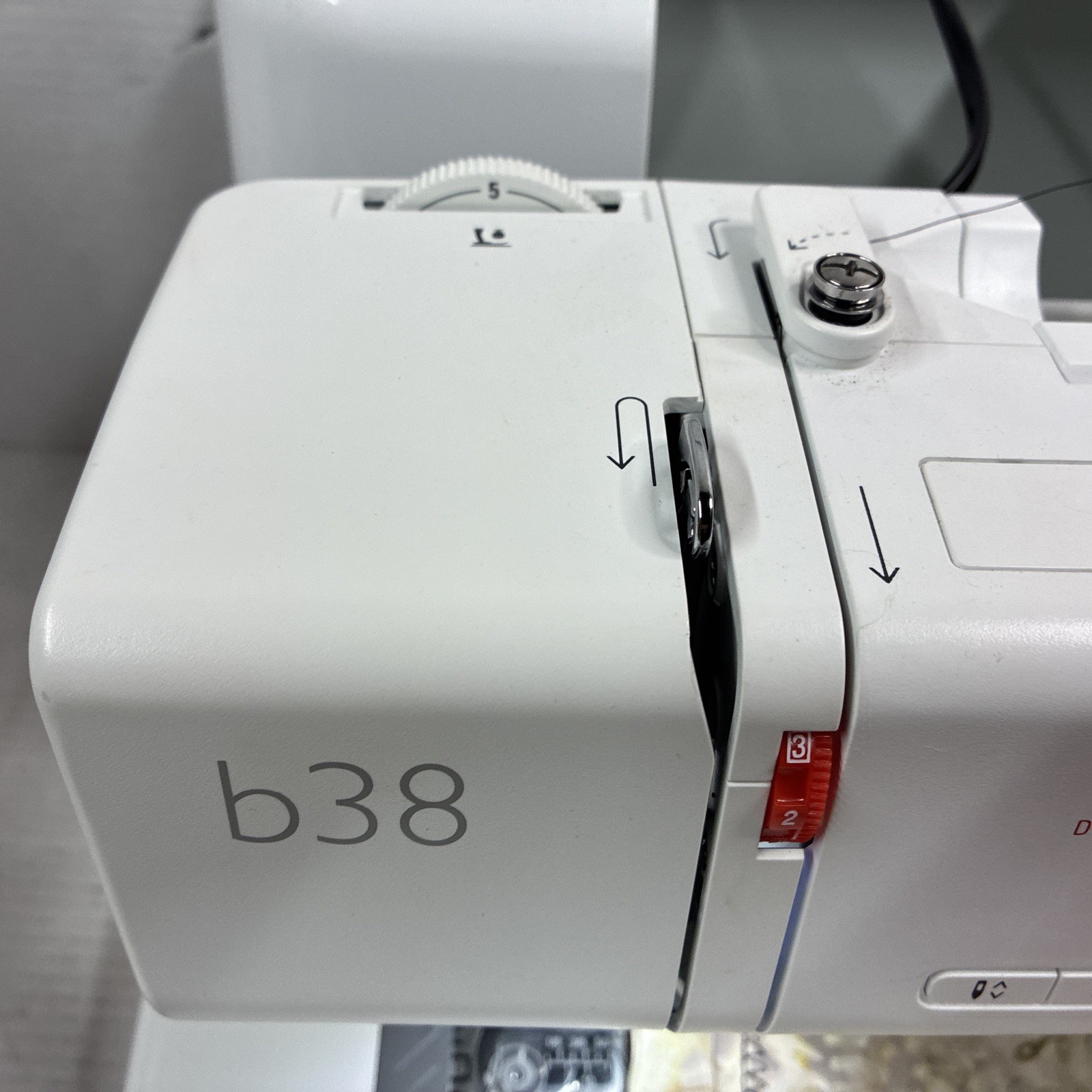 Bernette B38 Swiss Design Computerized Sewing Machine See Description