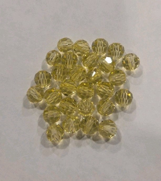 28 Pale Yellow Round 6mm Swarovski Crystal Beads