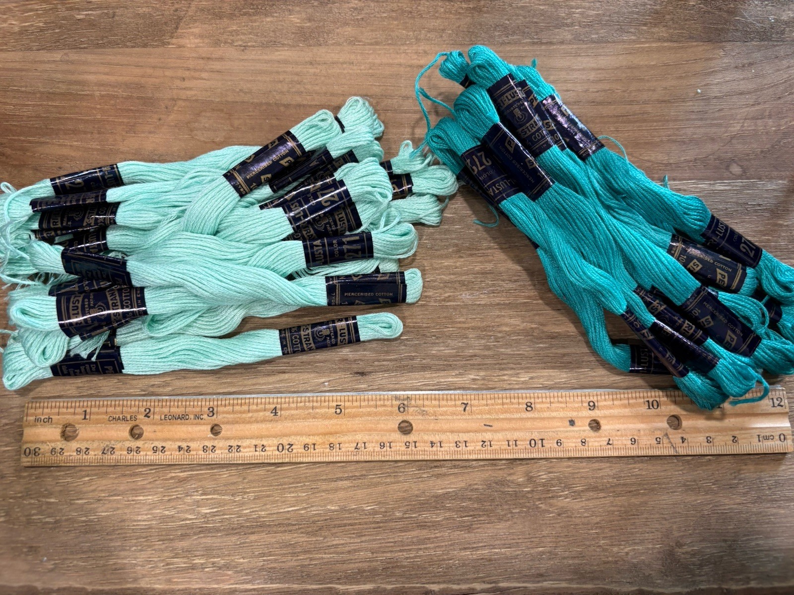 Peri- lusta embroidery floss Lot 272 271