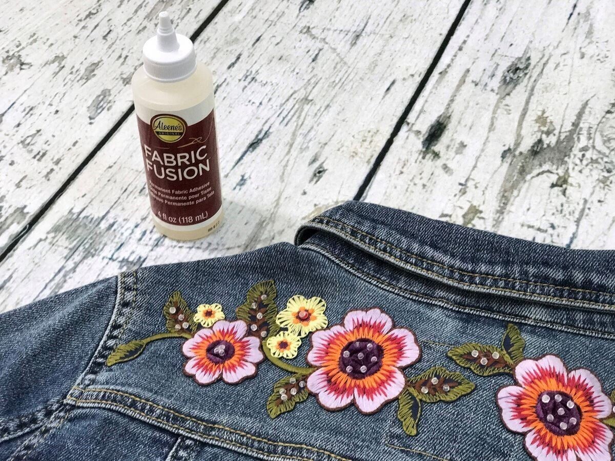 FABRIC FUSION ADHESIVE GLUE Aleene’s Clear Permanent Cloth Bond All Fabrics 4 Oz