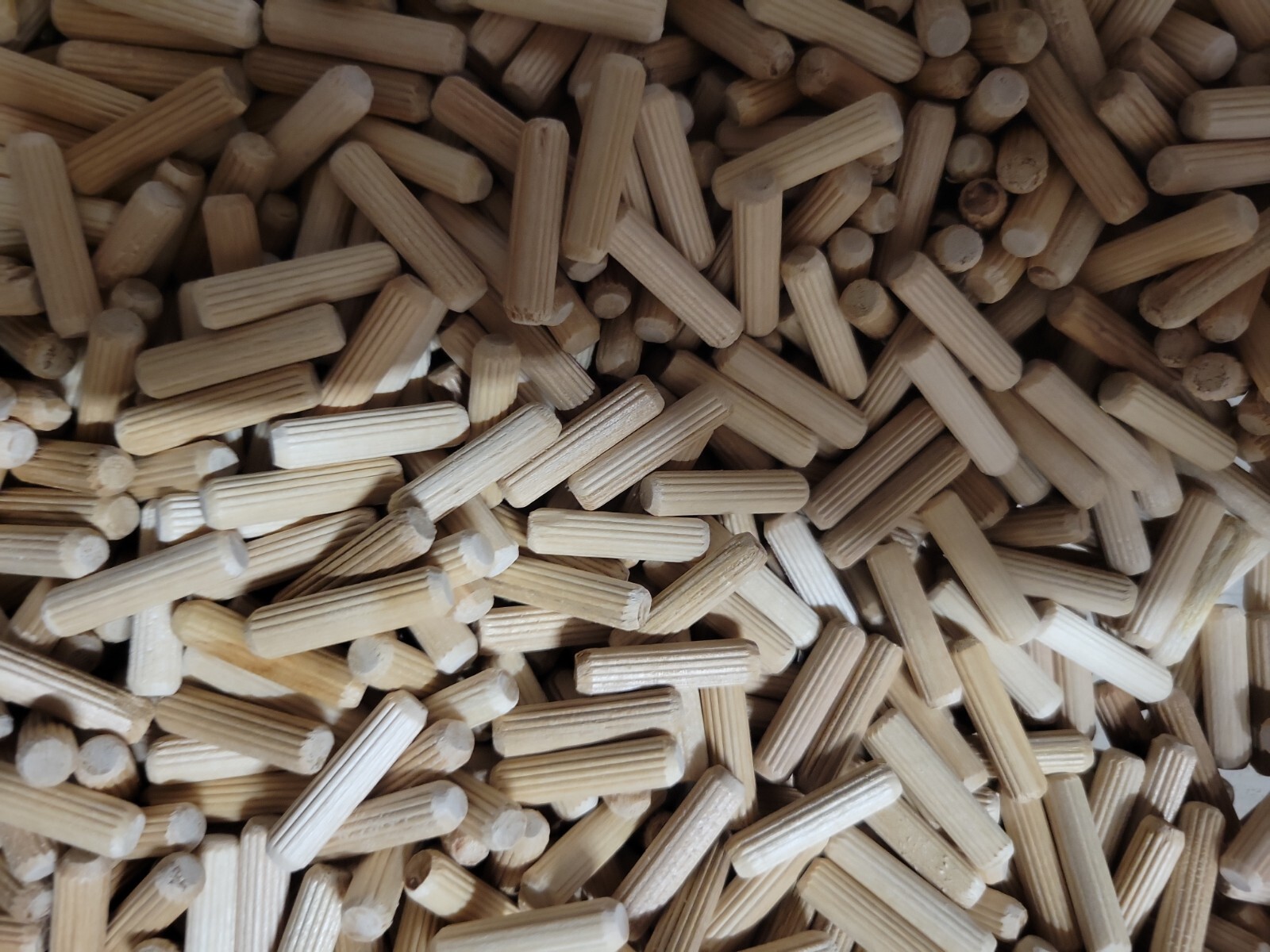1/4″ x 1″ grooved / fluted, wooden, dowel pin -100, 250, 500, 1000 pieces -wood