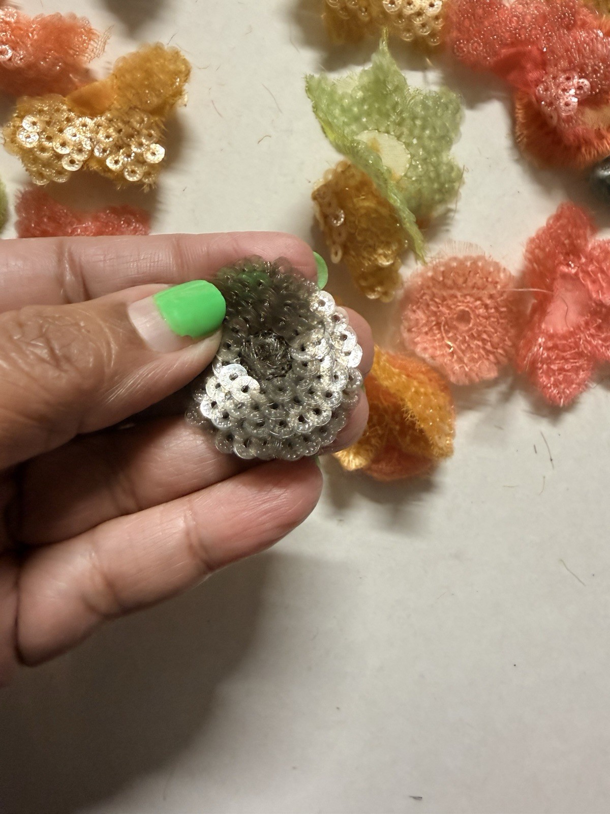 50 Pcs Sequins MULTICOLOR 1-2″ Patches Sew on/GLUE ON Applique net Patch lot