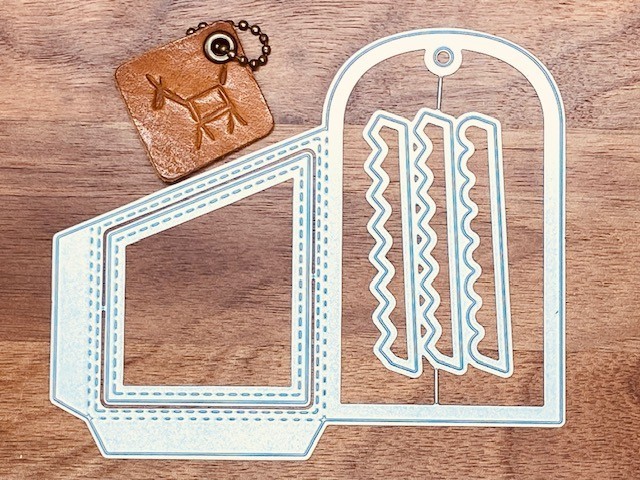 Lily ,pocket tag cutting dies (set of 3)