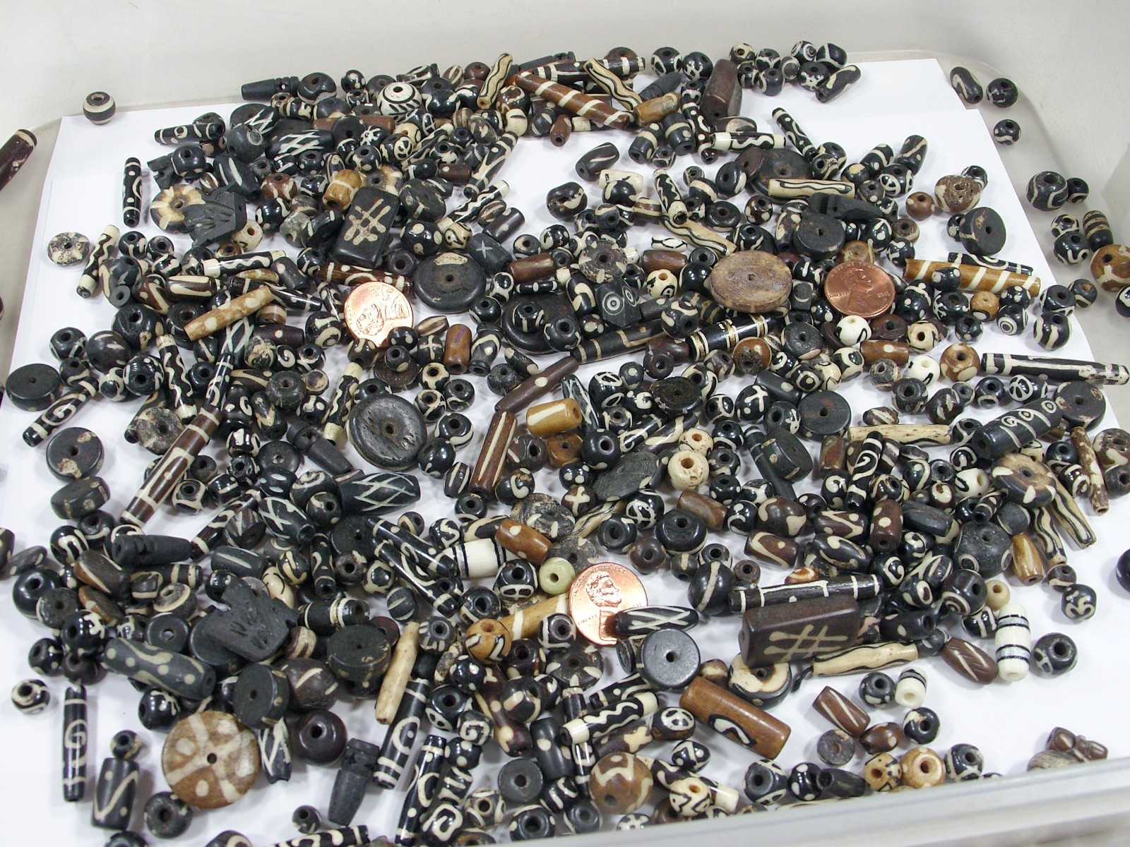 4 Pounds Assorted Water Buffalo Bone Beads / Scrap Pieces / Left Overs Bulk (Z1)