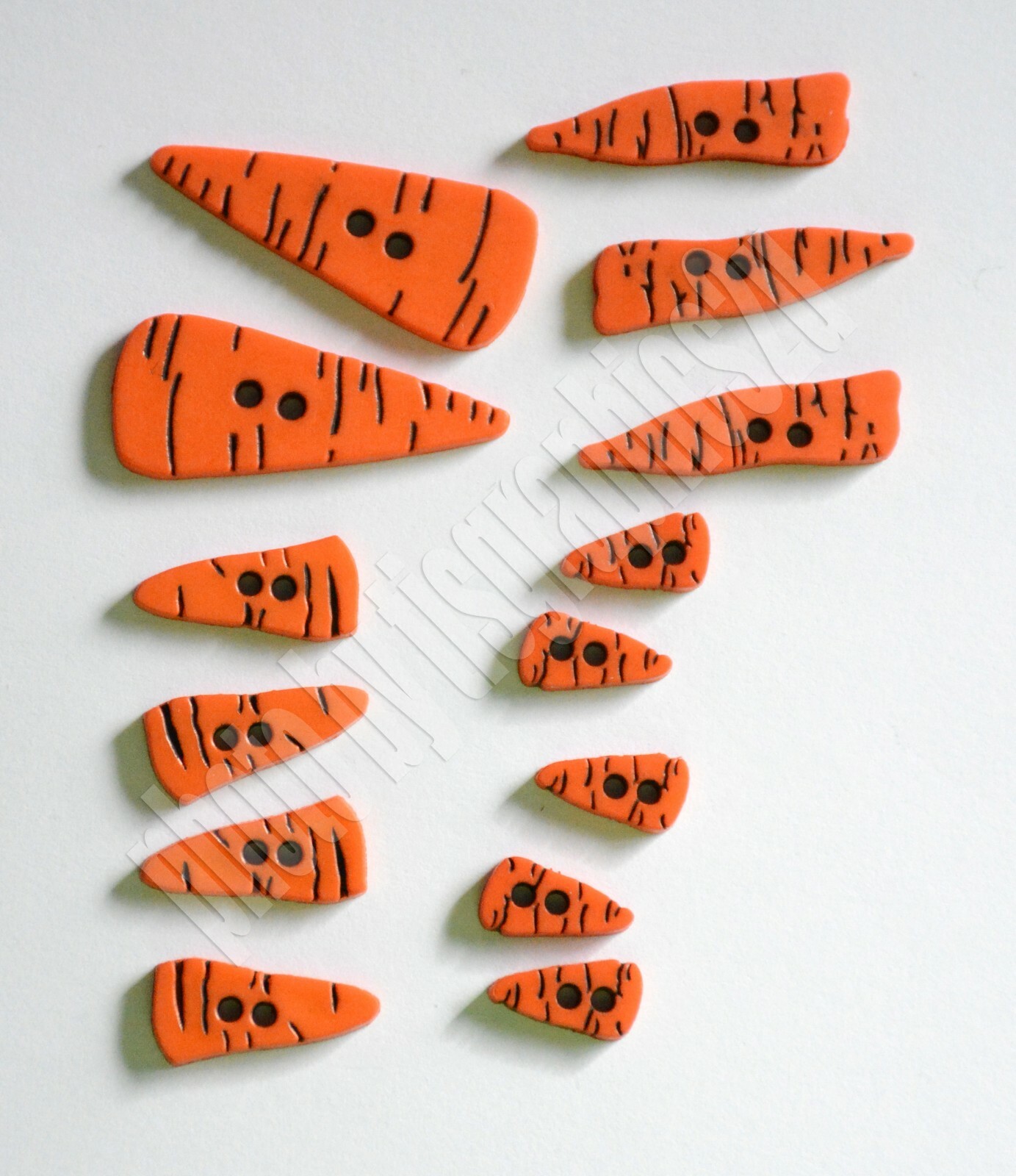 Carrot Noses / 2-Hole Sew Thru Button / Jesse James Dress it Up / Snowman Nose