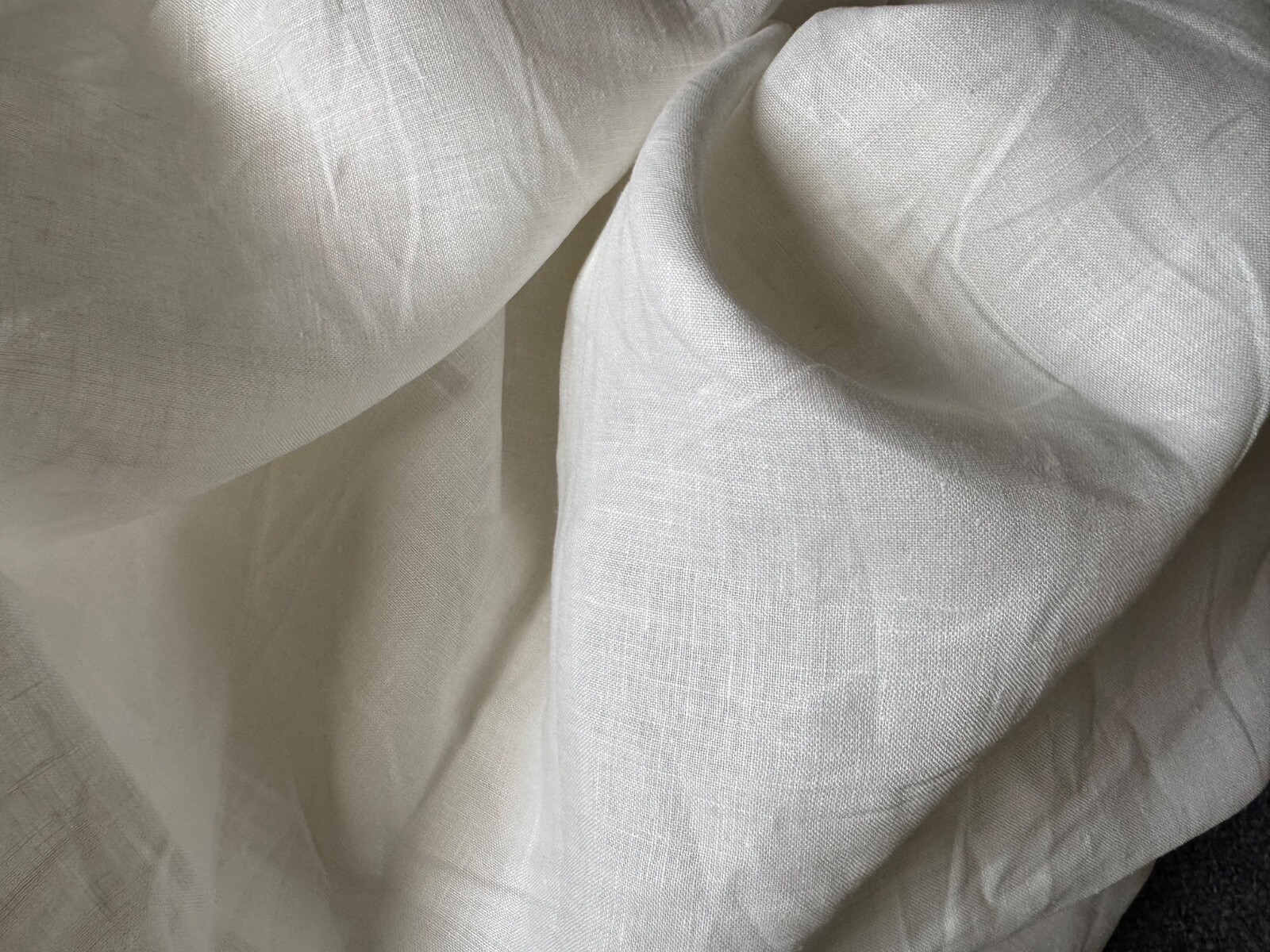 Off White Handkerchief Linen Woven Fabric Light Weight 60″ Wide By The Yard