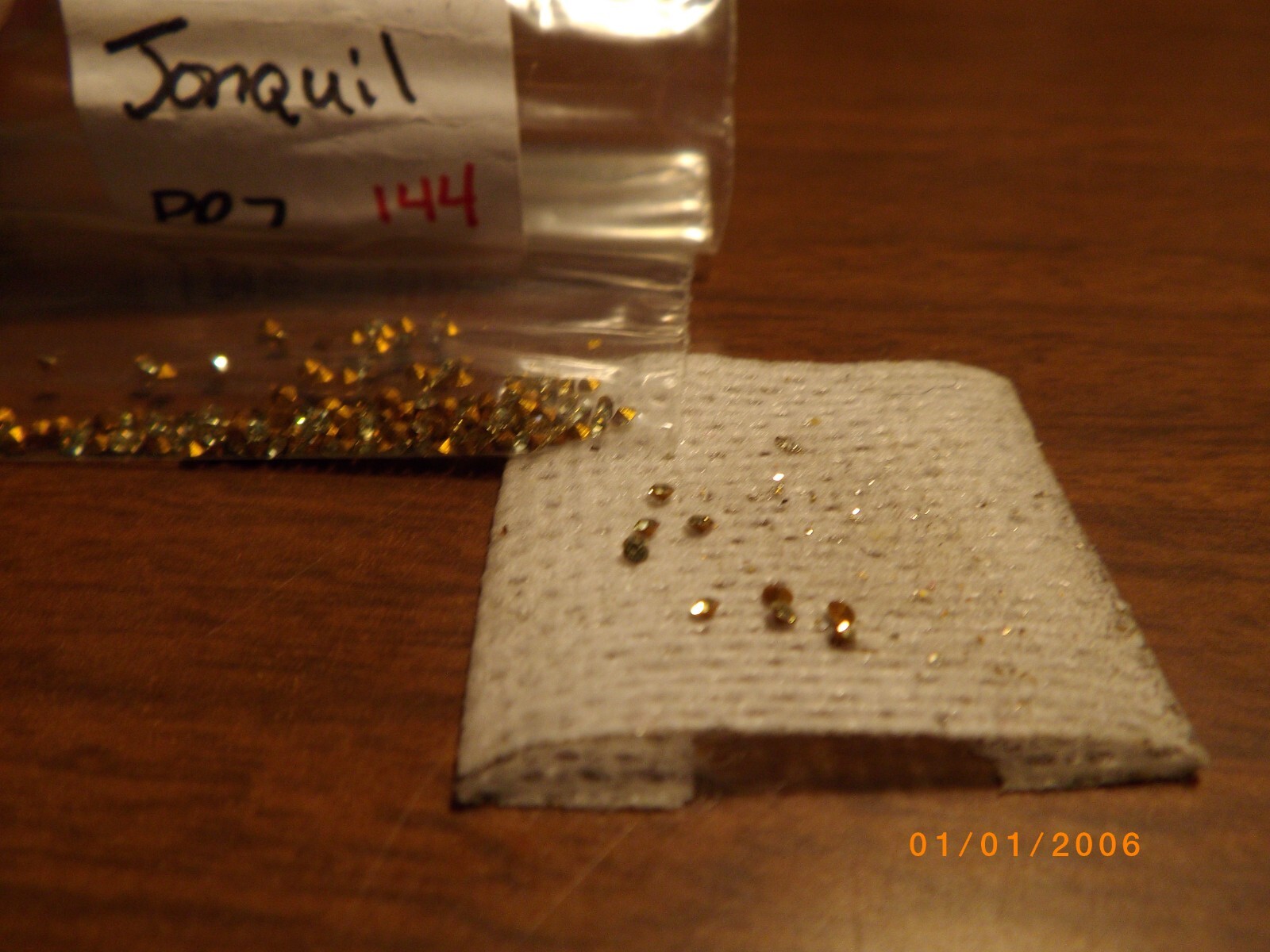 144- Jonquil 1mm/PP7/SS3 Loose Round Rhinestones