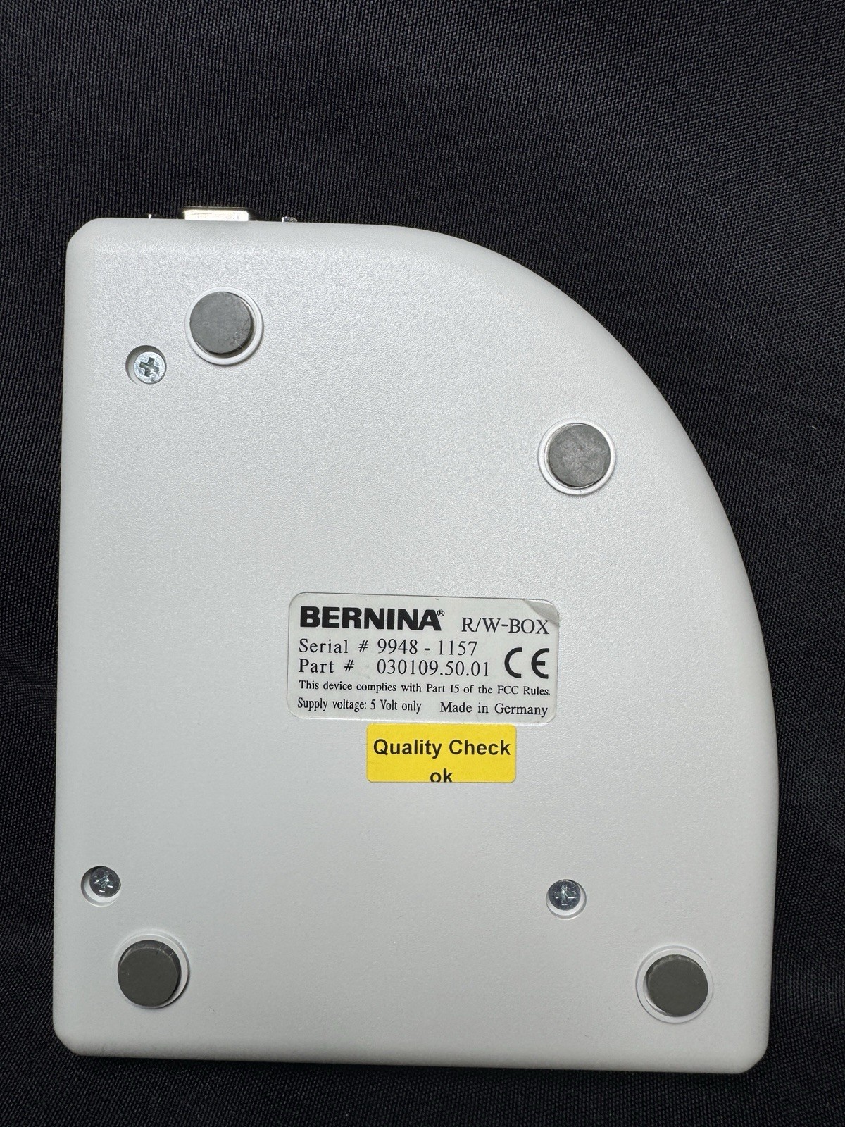 BERNINA artista Embroidery Card Reader Writer R/W-BOX w/ Design Card & Manual