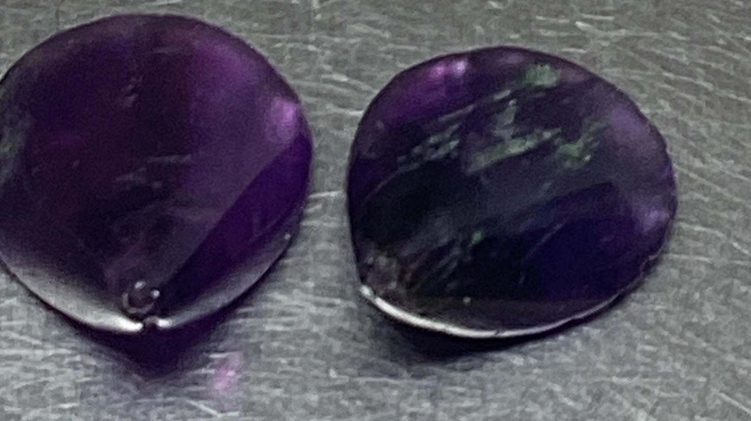 Pair Vintage Amethyst Lily Beads 20 Carats 19 mm #272