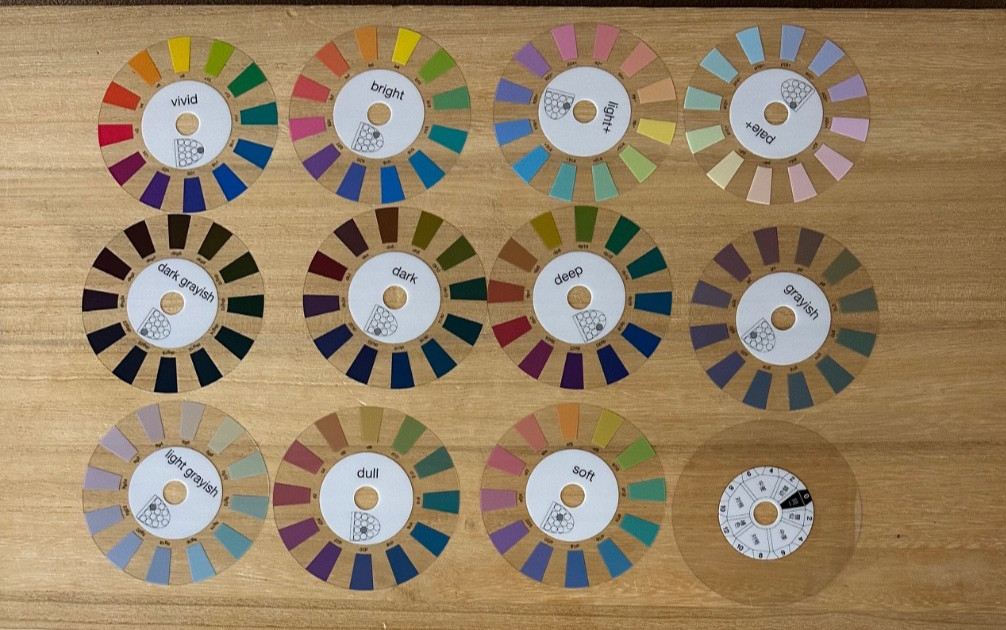 Japanese PCCS Color Tone Circle 11 Transparent Discs 132 Colors with Pouch Japan