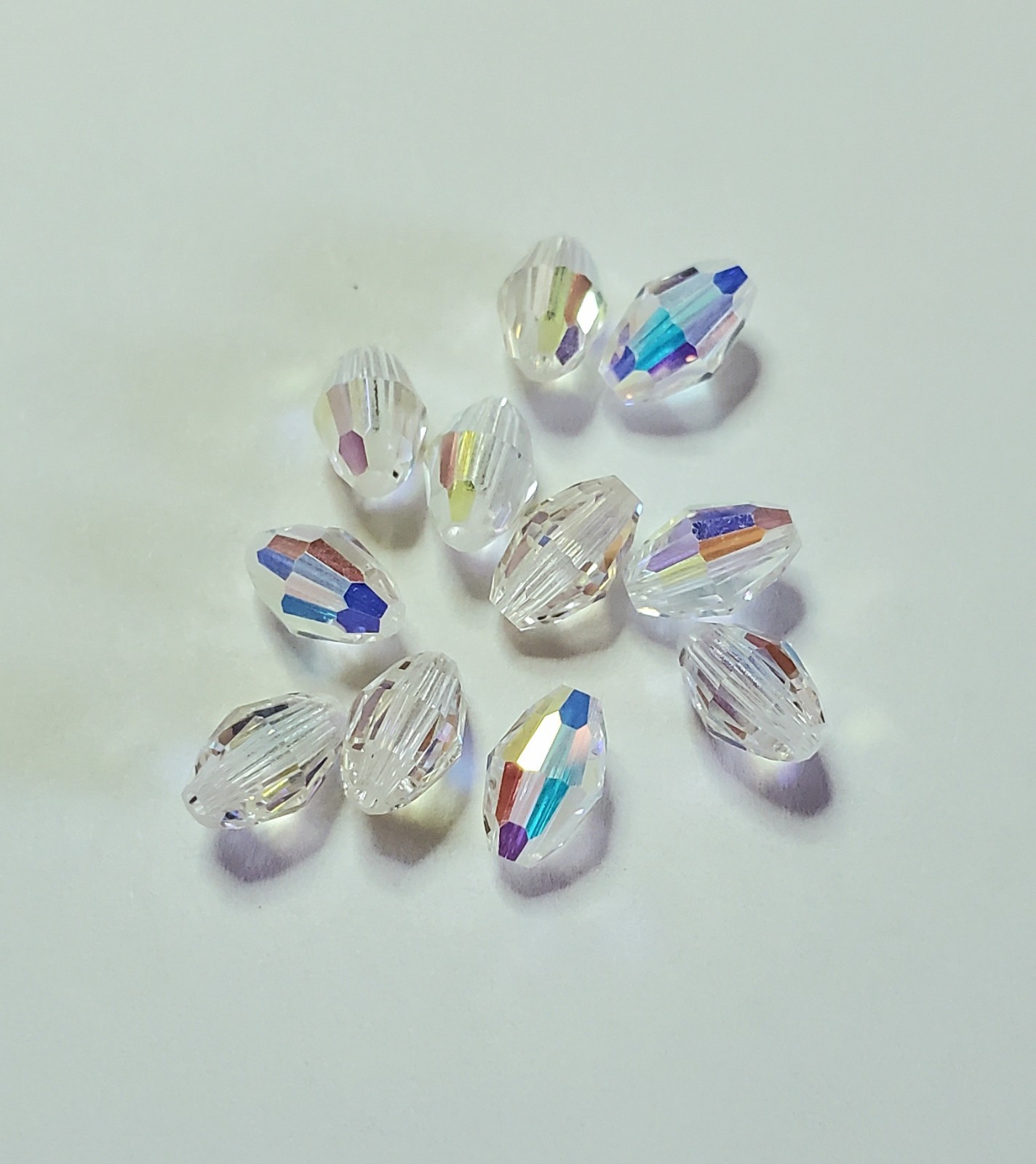 Swarovski 5200 7.5x5mm Oval beads Crystal AB (8pcs)