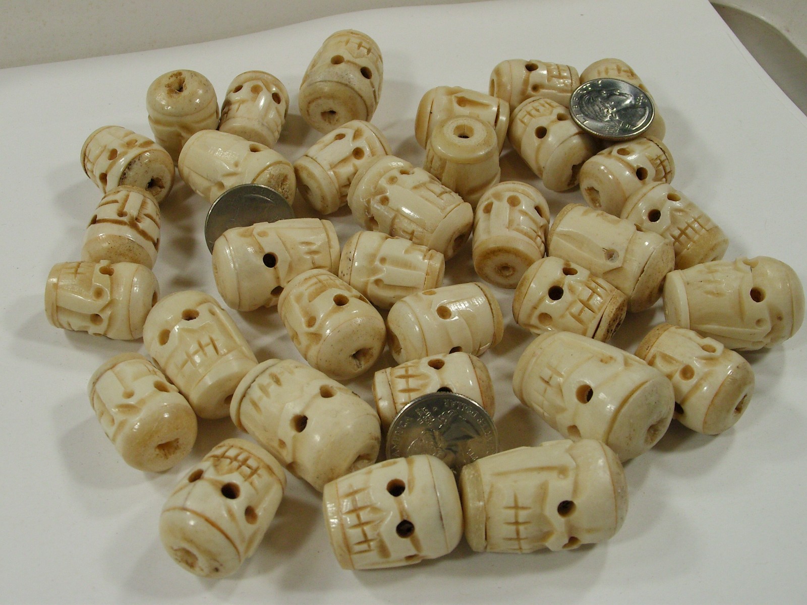 40 PCS Assorted Large India Handmade Water Buffalo Bone Skull Beads (PNKR-4)⭐