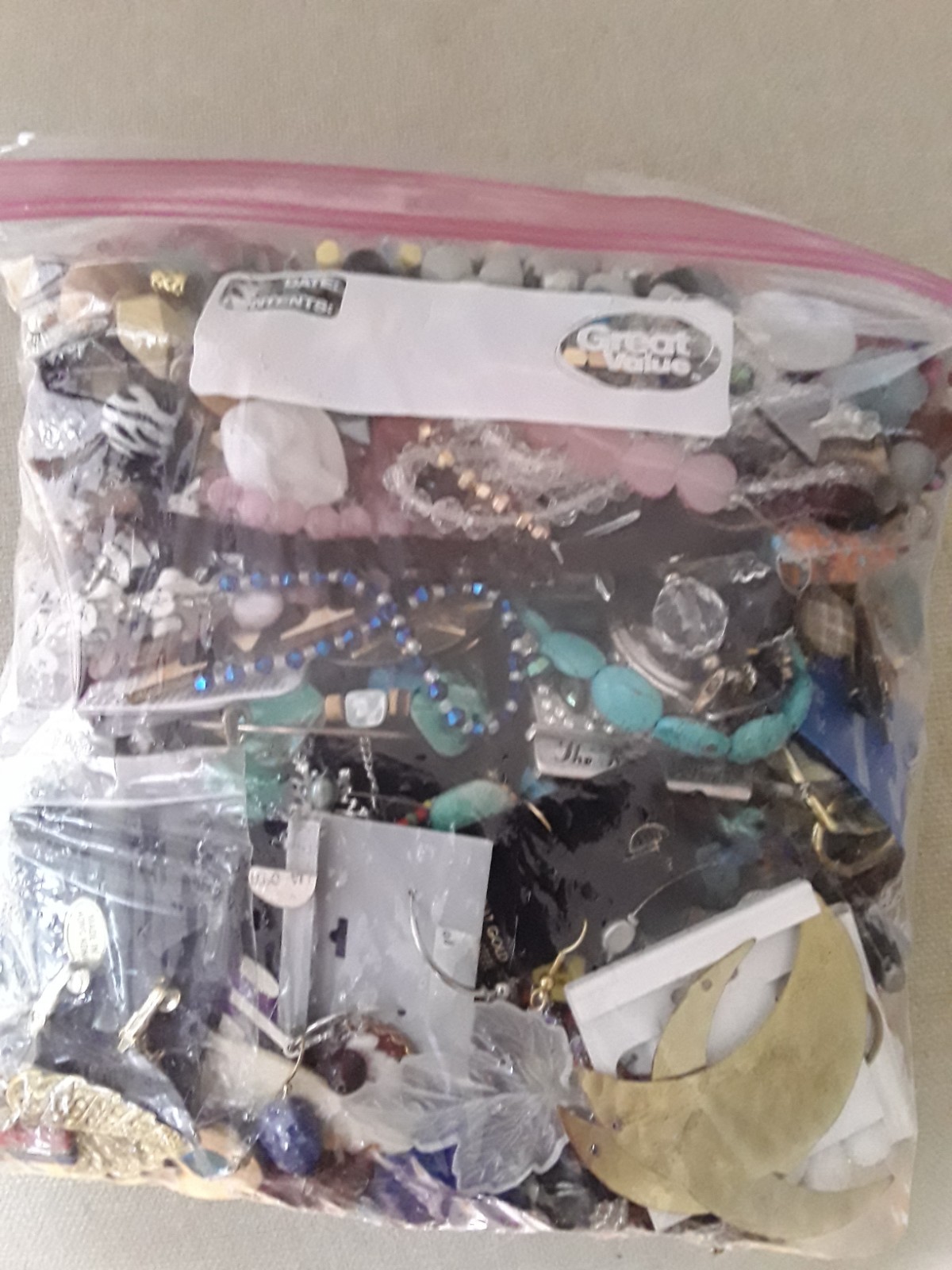 Lot of 5 Pounds BROKEN Jewelry, Crafting, Parts, Beads Mix
