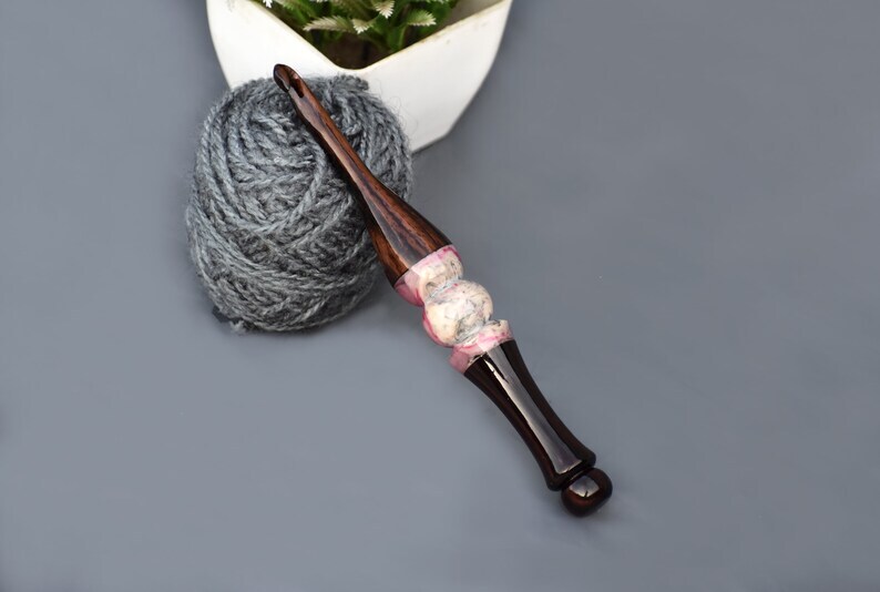 Crochet Hook Set of 7 – Ergonomic Wooden Crochet Hook, HANDMADE Crochet Hook