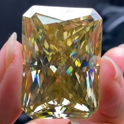 3.50 Ct Certified VVS1 D Grade Radiant Cut 8×10 MM Natural Yellow Diamond