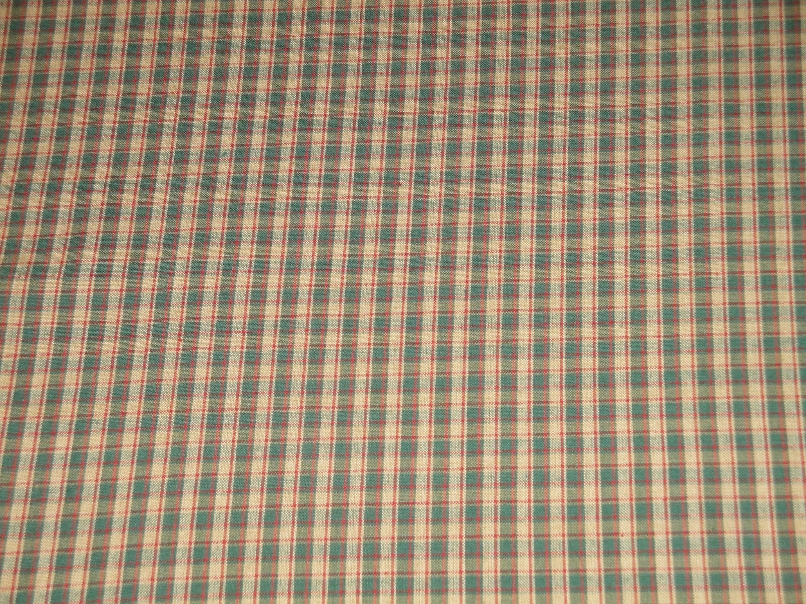 Green Tea Dye Red Woven Cotton Homespun Holiday Christmas Country Plaid Fabric