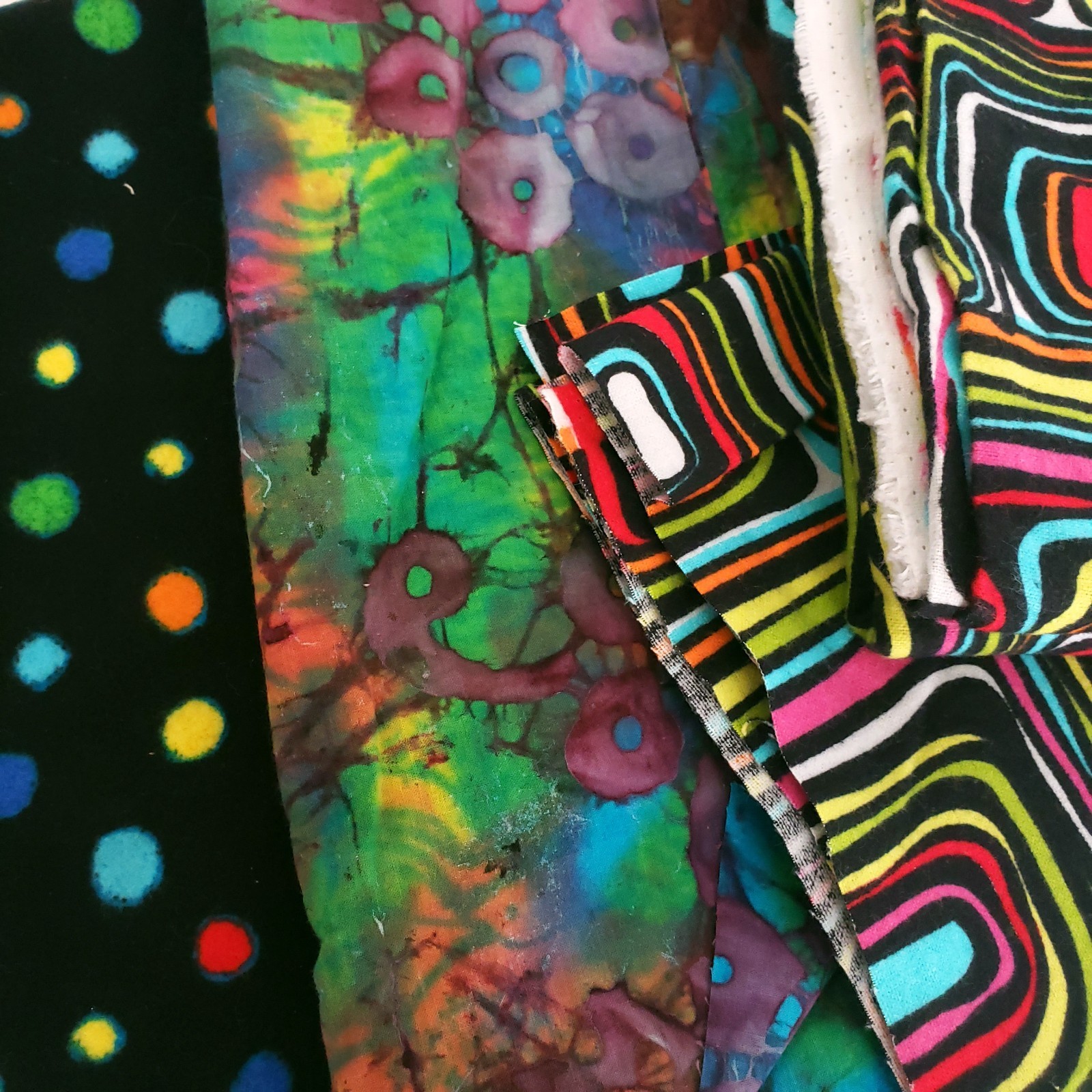 Fabric Scraps For Craft Varies of Sizes n Fabric Types- Multicolor Pattern 11oz
