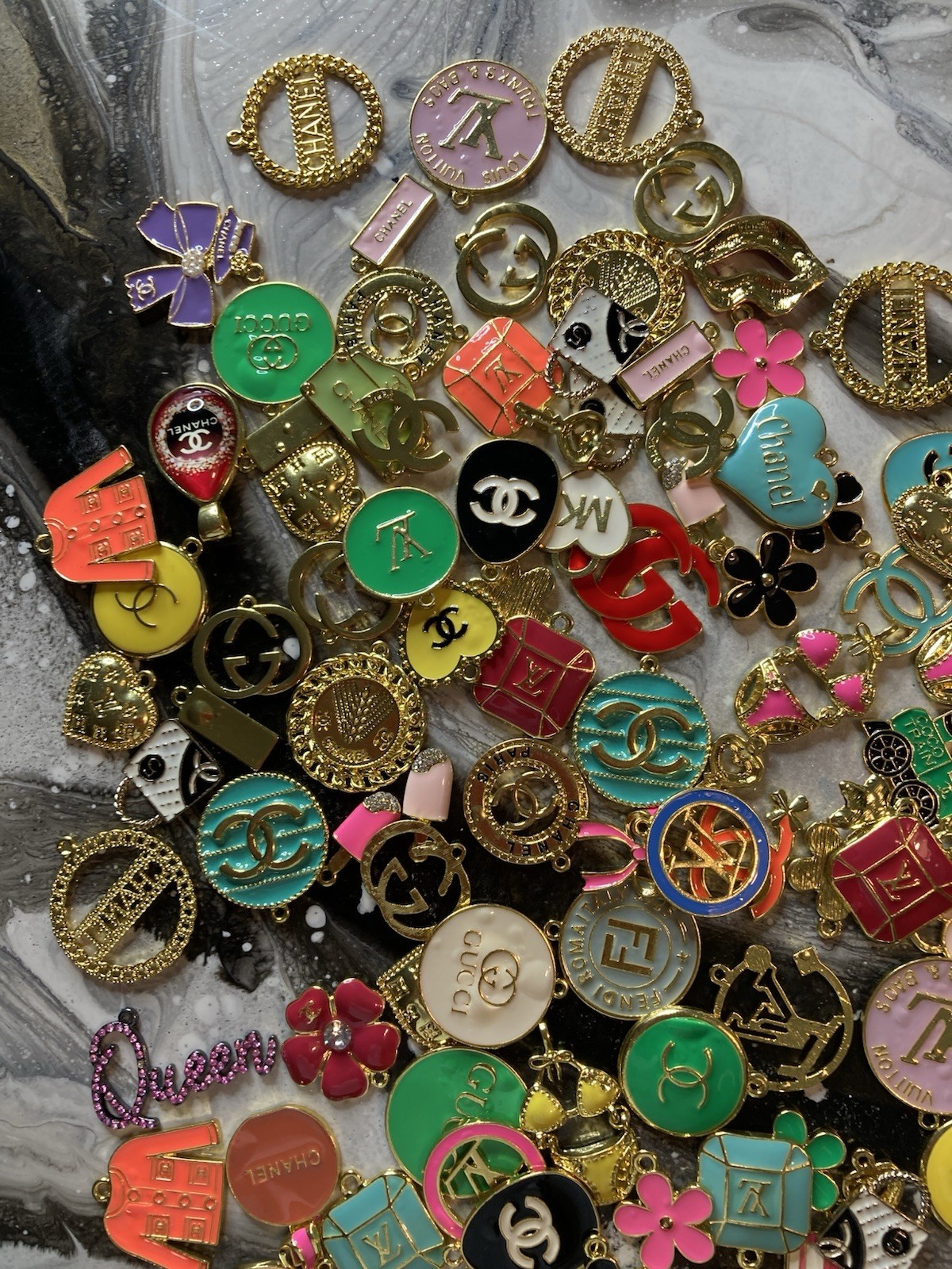 Assorted Designer Logo-Style Enamel Metal Charm Pendants Multicolor Mix Lot (1)