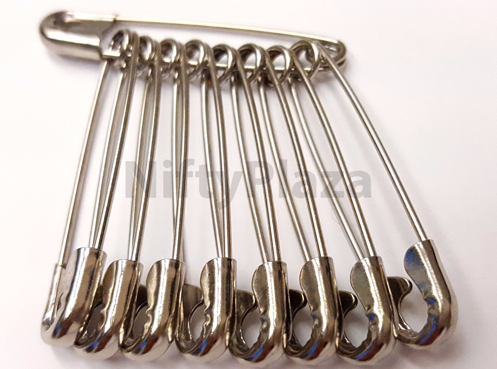NiftyPlaza Large Safety Pins – 200 Pack – Size 1-1/2″, Heavy Duty, FREE SHIP