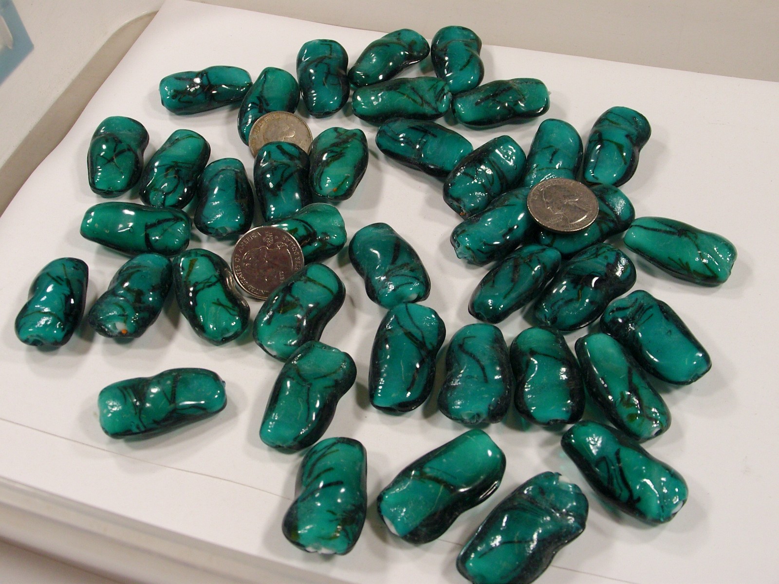 2 Pounds (13mm x 21mm x 37mm) Long Teal India Handmade Lampwork Beads (JAPO-8)
