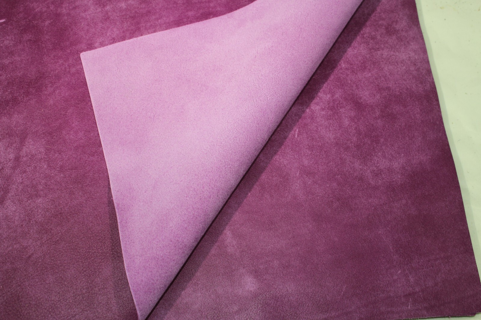 PURPLE HAZE!! – SUPER SOFT BEAUTIFUL HAND AB37