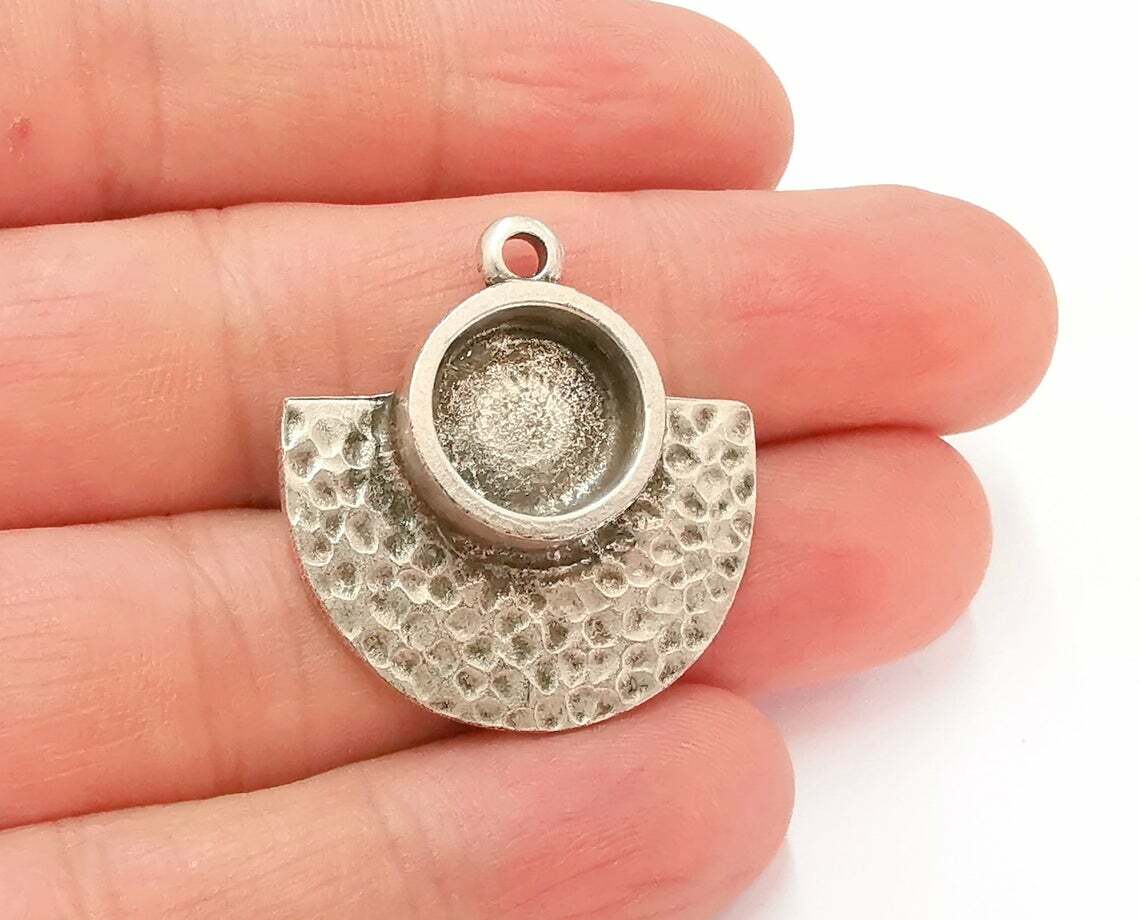 semi Circle Hammered Base Blank inlay Pendant Base Resin Antique silver G21570