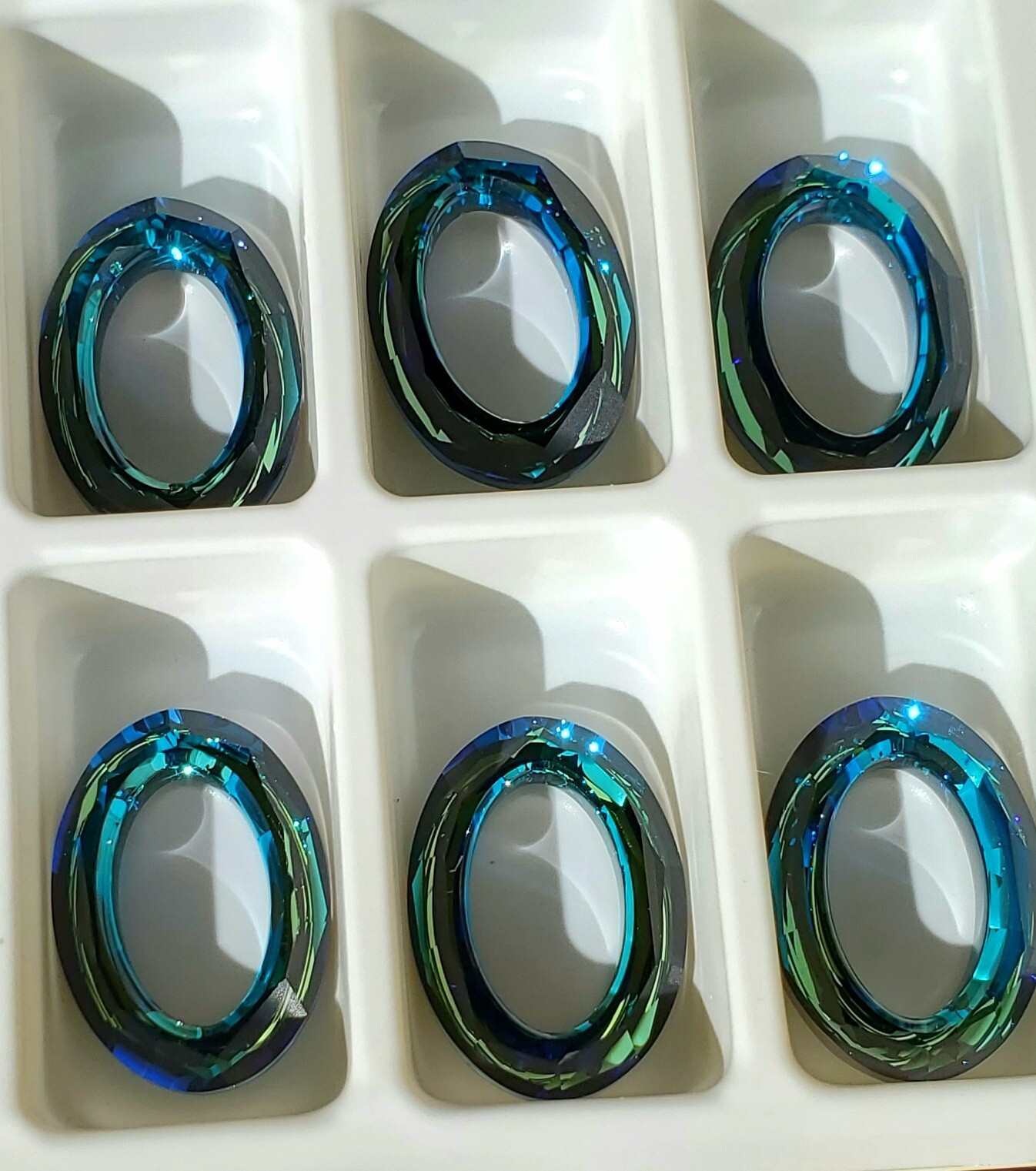 Swarovski 4137 22x16mm Cosmic Oval, Bermuda Blue (1pc)