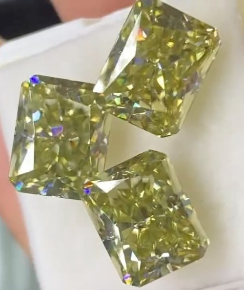 2.30 Cts Certified VVS1 D Grade Radiant Cut 4 MM Natural Yellow Diamond 3 Pc