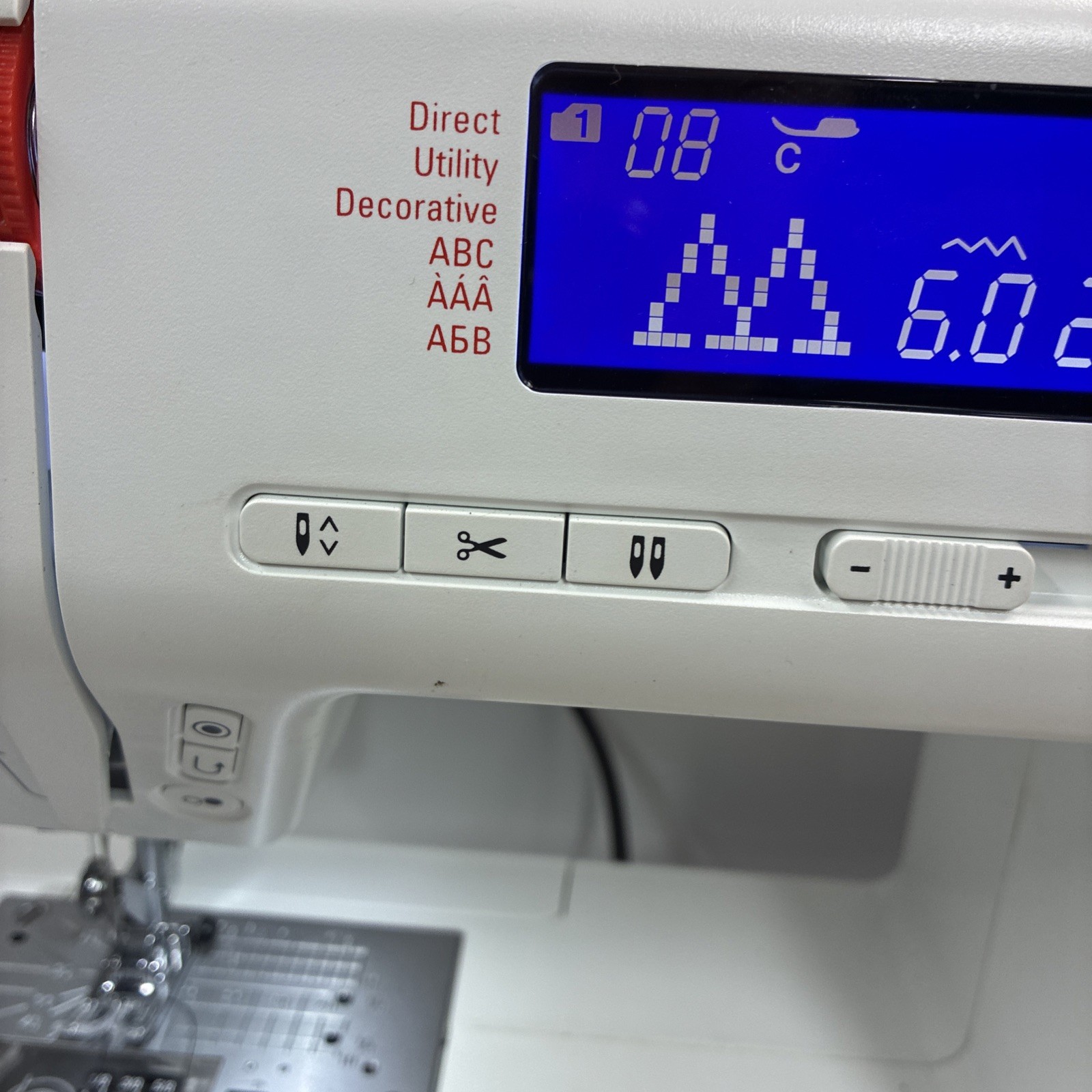 Bernette B38 Swiss Design Computerized Sewing Machine See Description