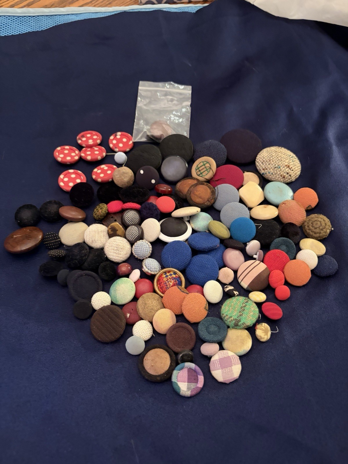 100 Lot Vintage Fabric Covered Buttons Mid Modern Colors Styles & Sizes