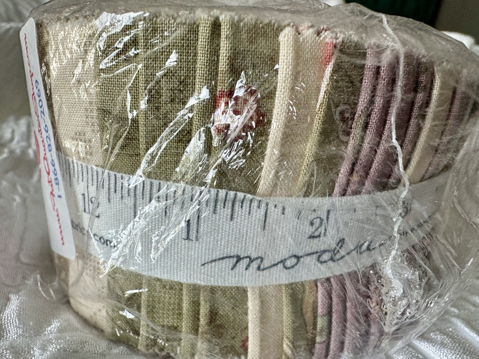 NIP VTG Hyde Park Blackbird Designs Moda Jelly Roll 2760JR Precut Cotton HTF OOP