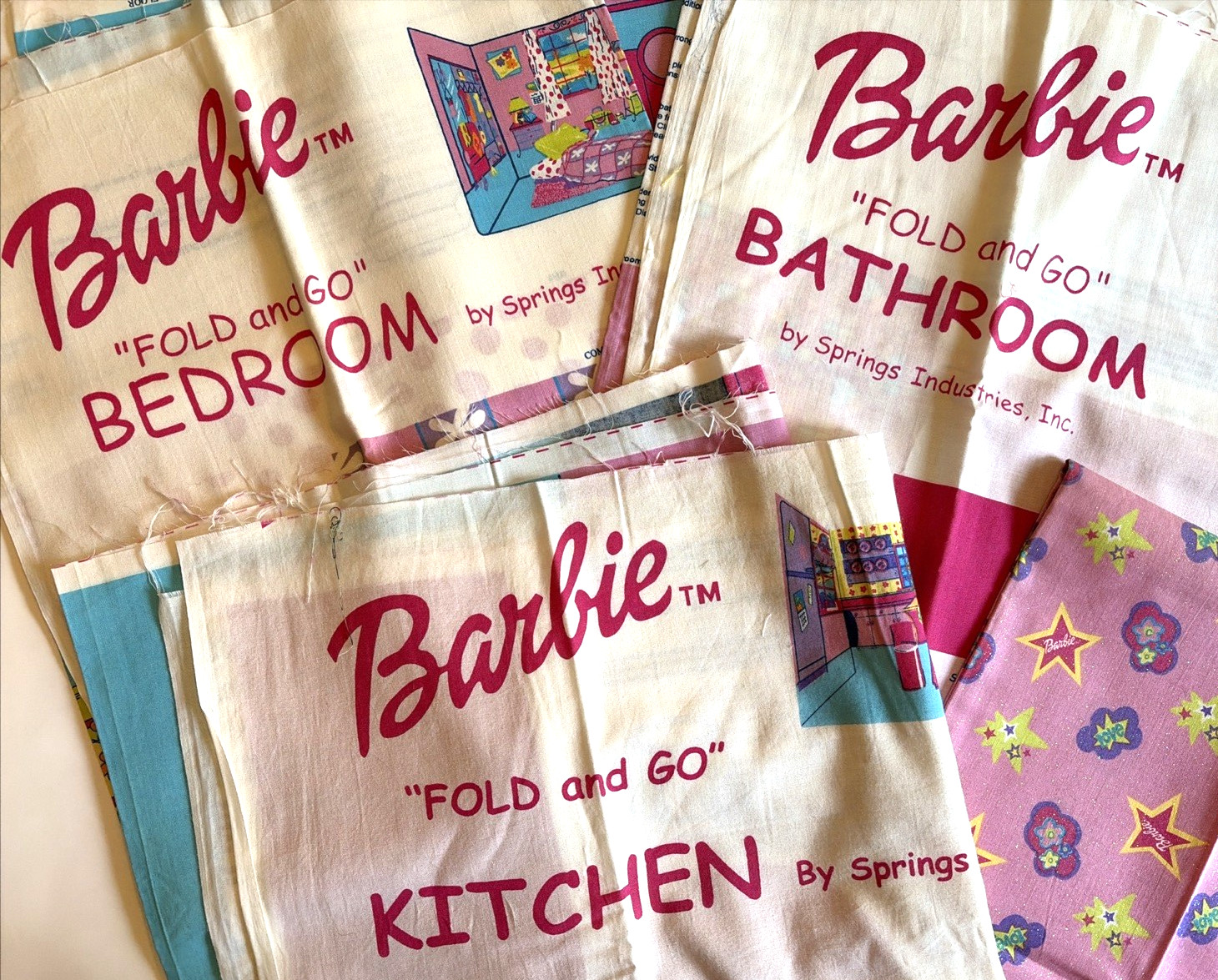 VTG 2001 Barbie Fold and Go Fabric Lot (4) Bathroom, Kitchen, Bedroom, Sparkle