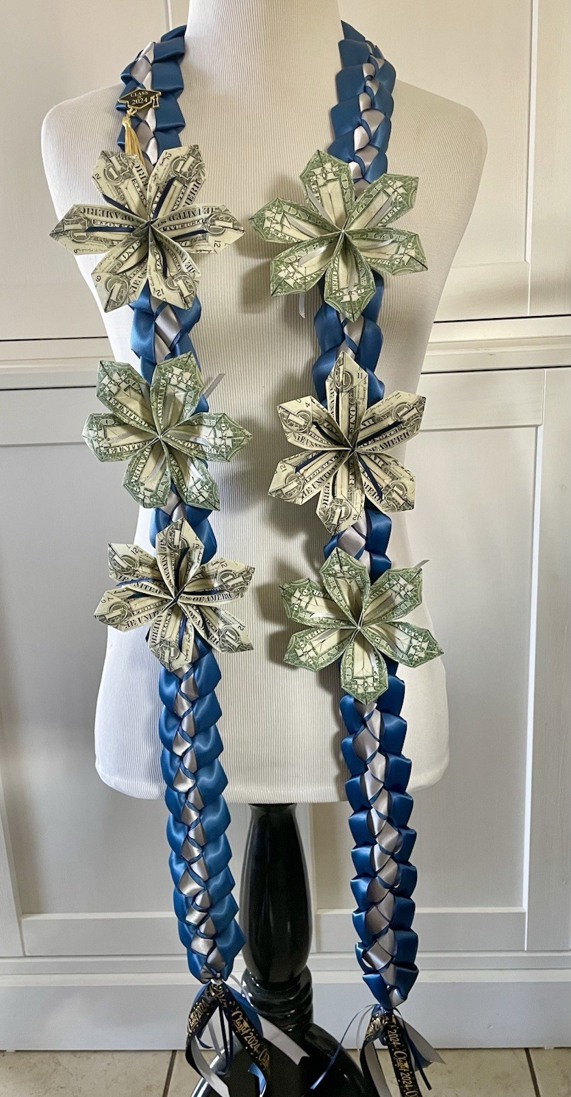 Class Of 2026 PIN AVAILABLE Hawaii Money Lei-Graduation. $24 cash Back value!