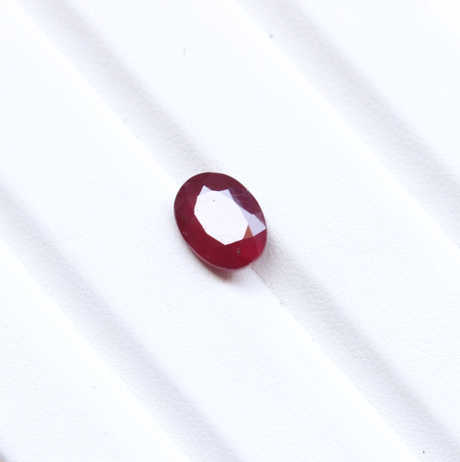 AAA++ Natural Red Ruby Oval Faceted Cut Cabochon Loose Gemstone 3.65 Ct 10X7MM