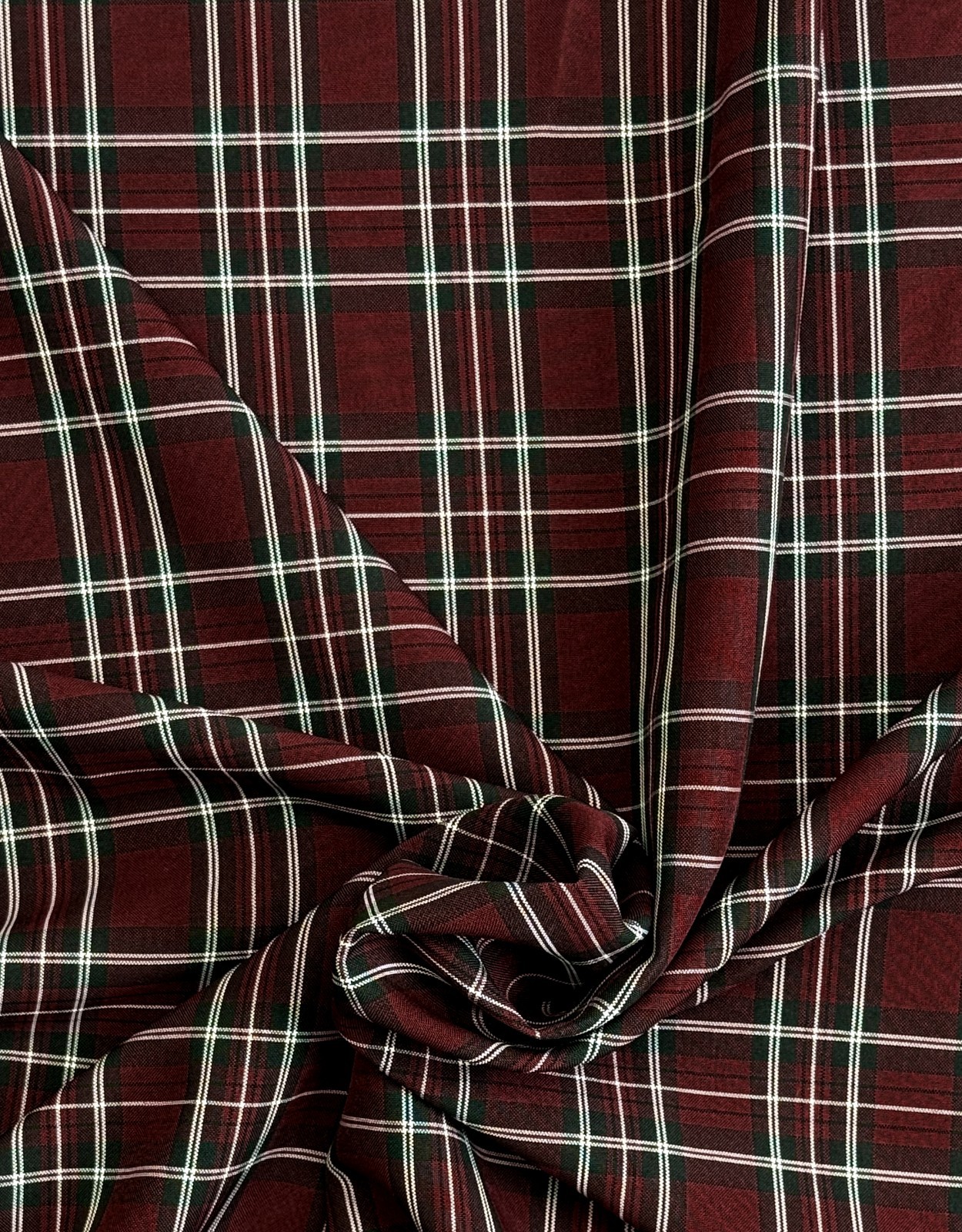 100% Polyester Plaid Poplin Weave 58″ Wide Fabric Wrinkle Resistant Non-Stretch