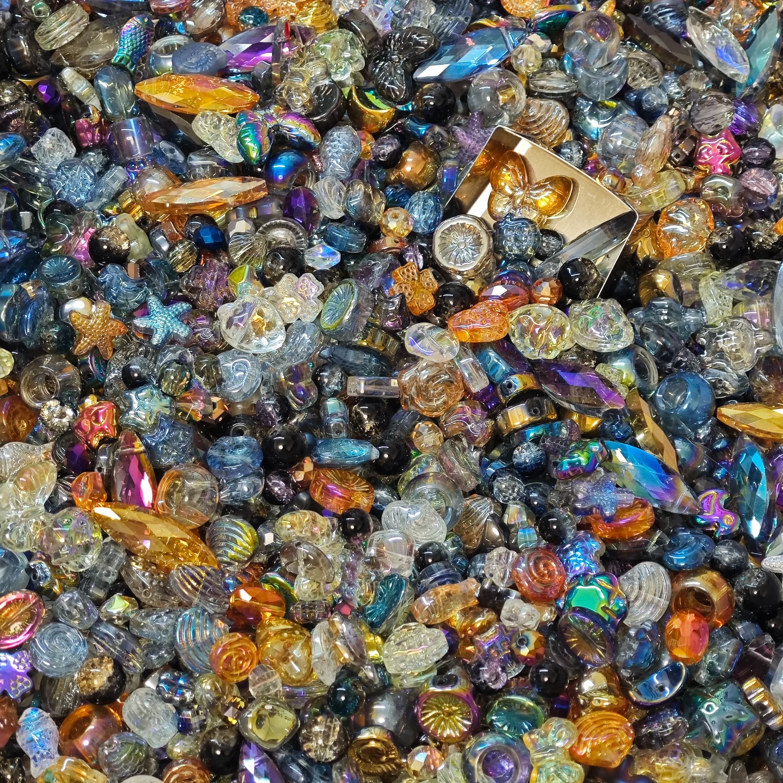3.52oz Glass beads lot jewelry making mix variety bead supplies Read Description