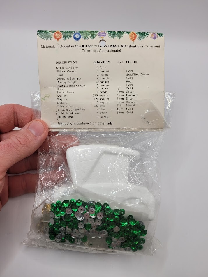 LeeWards CHRISTMAS CAR Auto Vehicle Vtg Sequin Bead Pinning DIY Ornament Kit