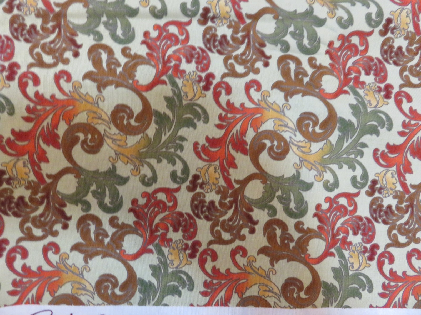 AUTUMN BOUNTY SWIRL FABRIC M’LISS MULTICOLOR 44″ WIDE 2.85 YARDS