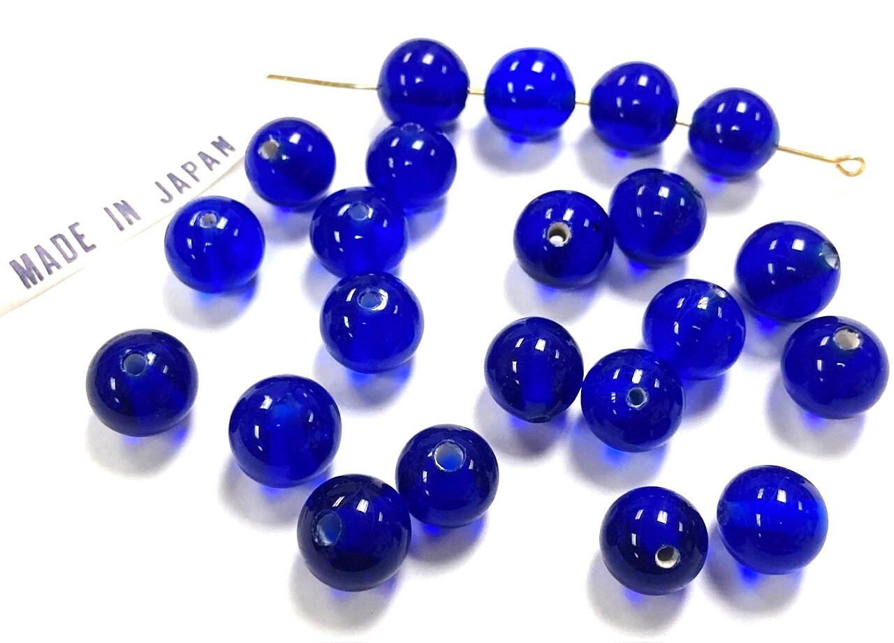 24 VINTAGE JAPANESE CHERRY BRAND GLASS SAPPHIRE 12mm. SMOOTH ROUND BEADS 4578