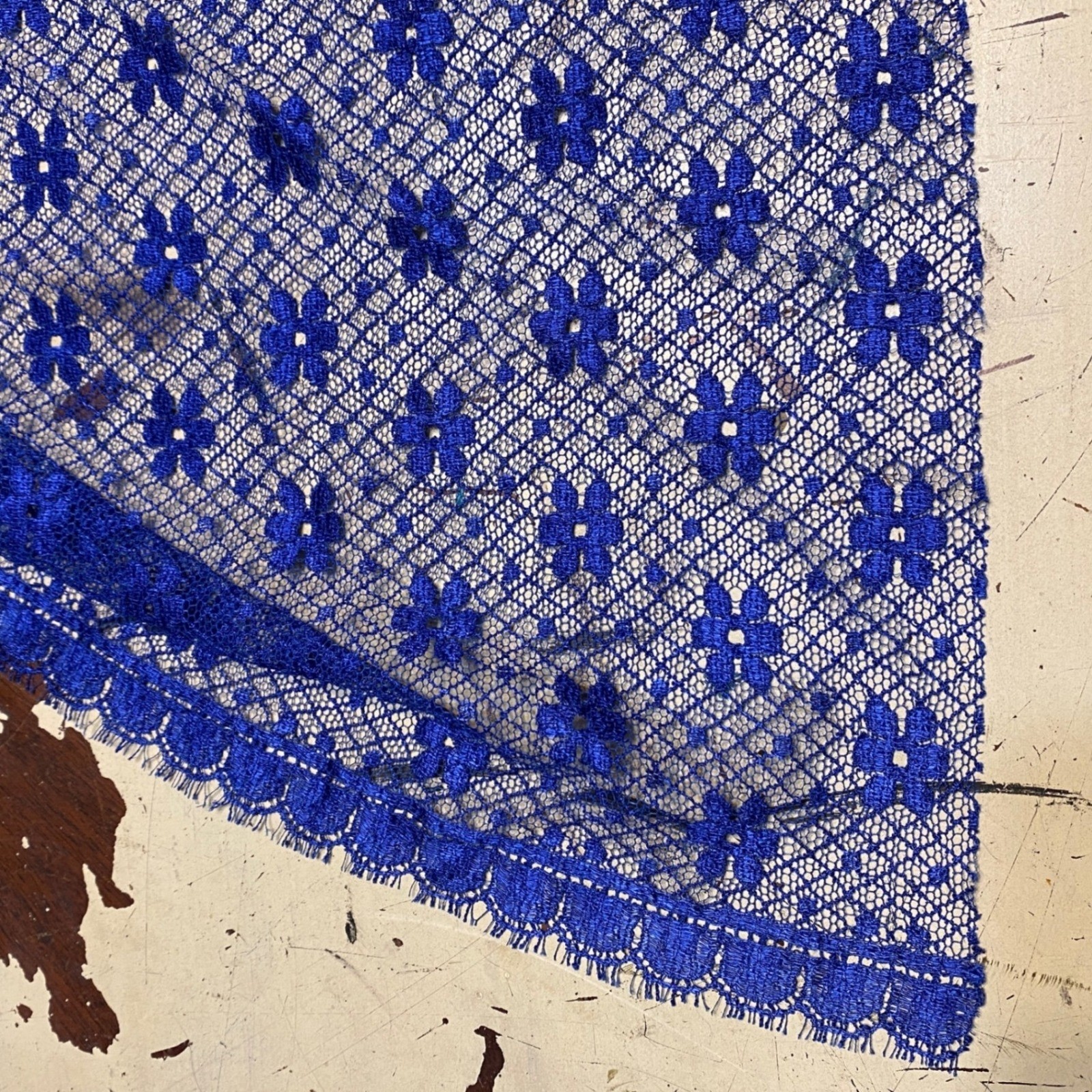 Darquer Calais French Chantilly Lace Vtg 70s 80s Royal Blue Floral 58″ x 116″